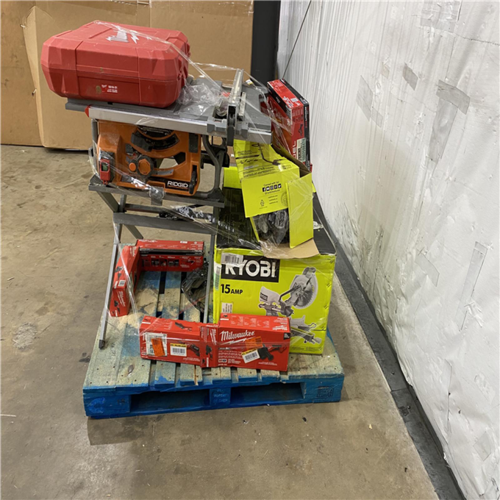 Houston Location AS IS - Tool Pallet