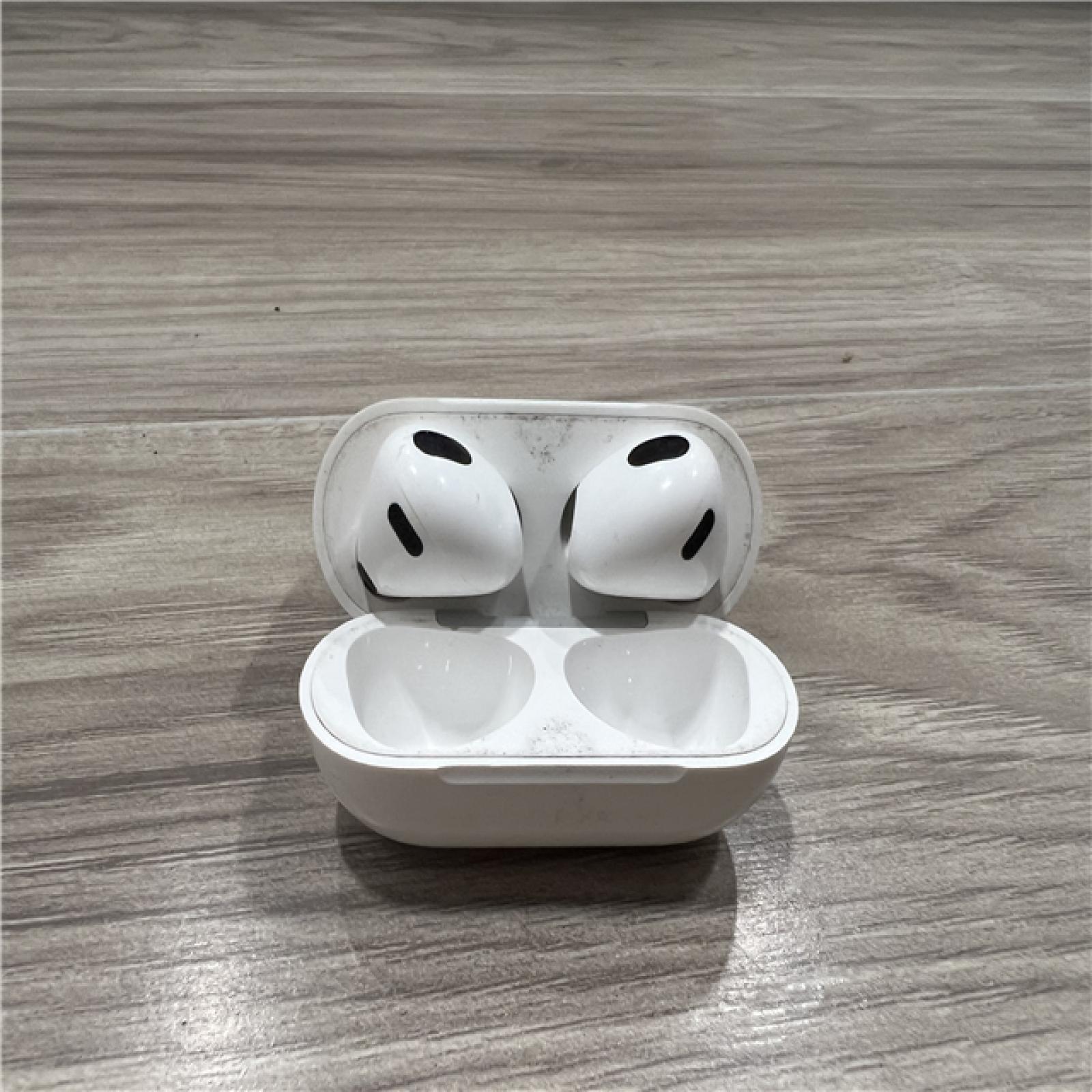 AS-IS Apple AirPods (3rd generation) Lightning Charging Case