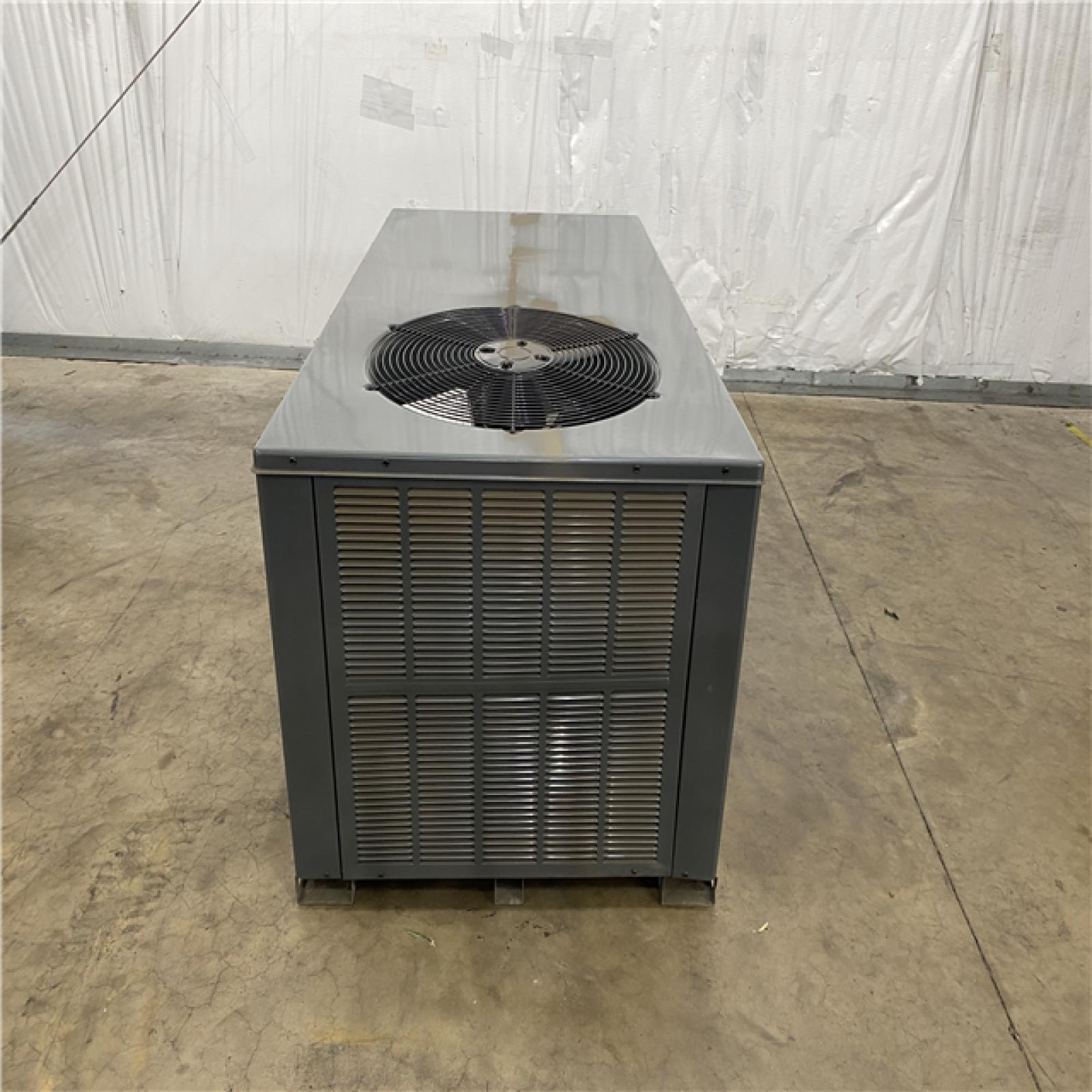 Houston Location AS IS - Goodman 3 Ton 15.2 SEER2 2 Heat Pump Package Unit