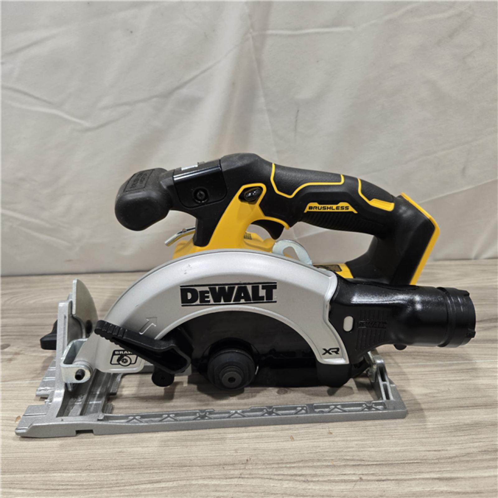 AS-IS DeWALT DCS565B 20V Max 6.5 Cordless Circular Saw (TOOL ONLY)