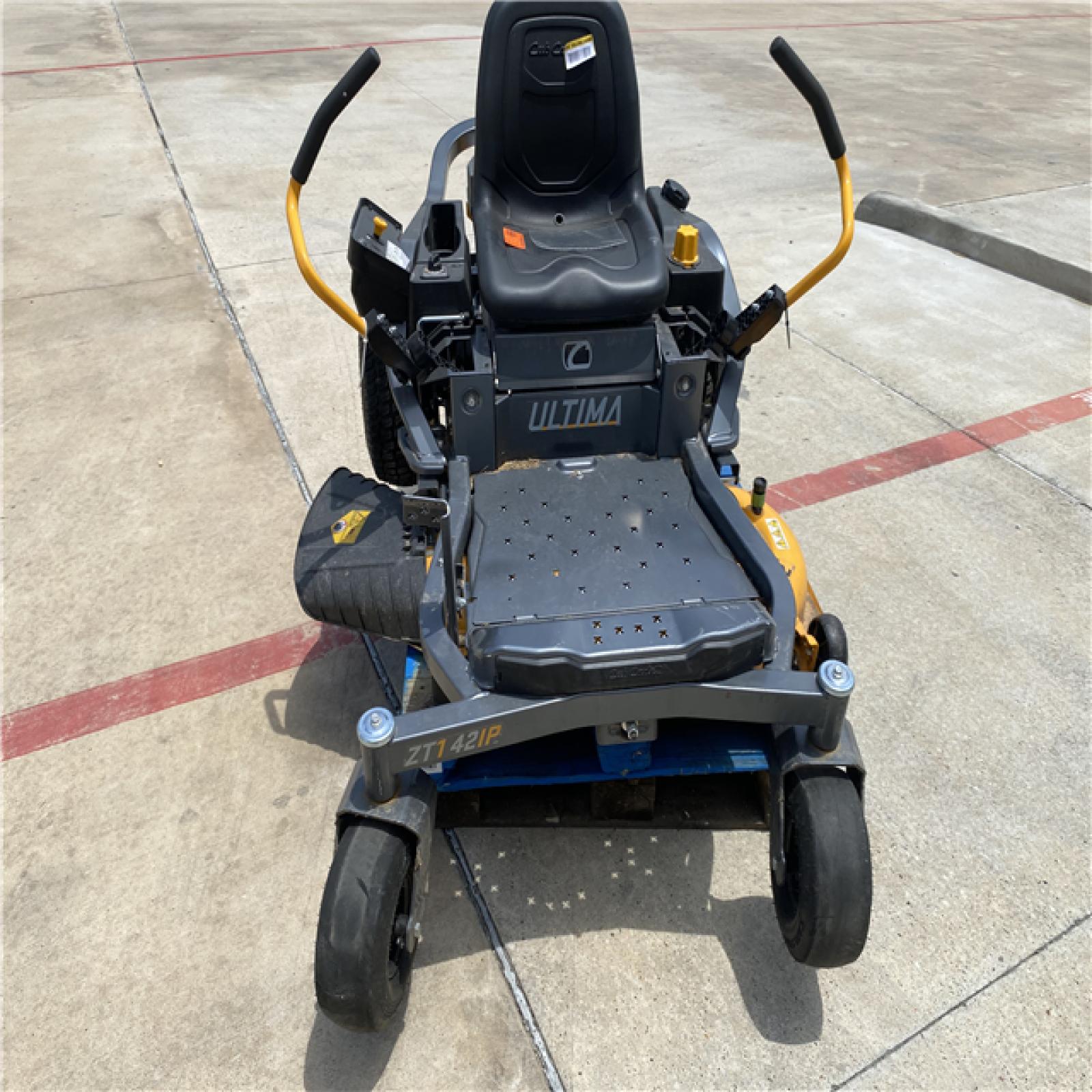 Houston Location - AS IS Cub Cadet Ultima ZT1 42IP 42 Riding Mower