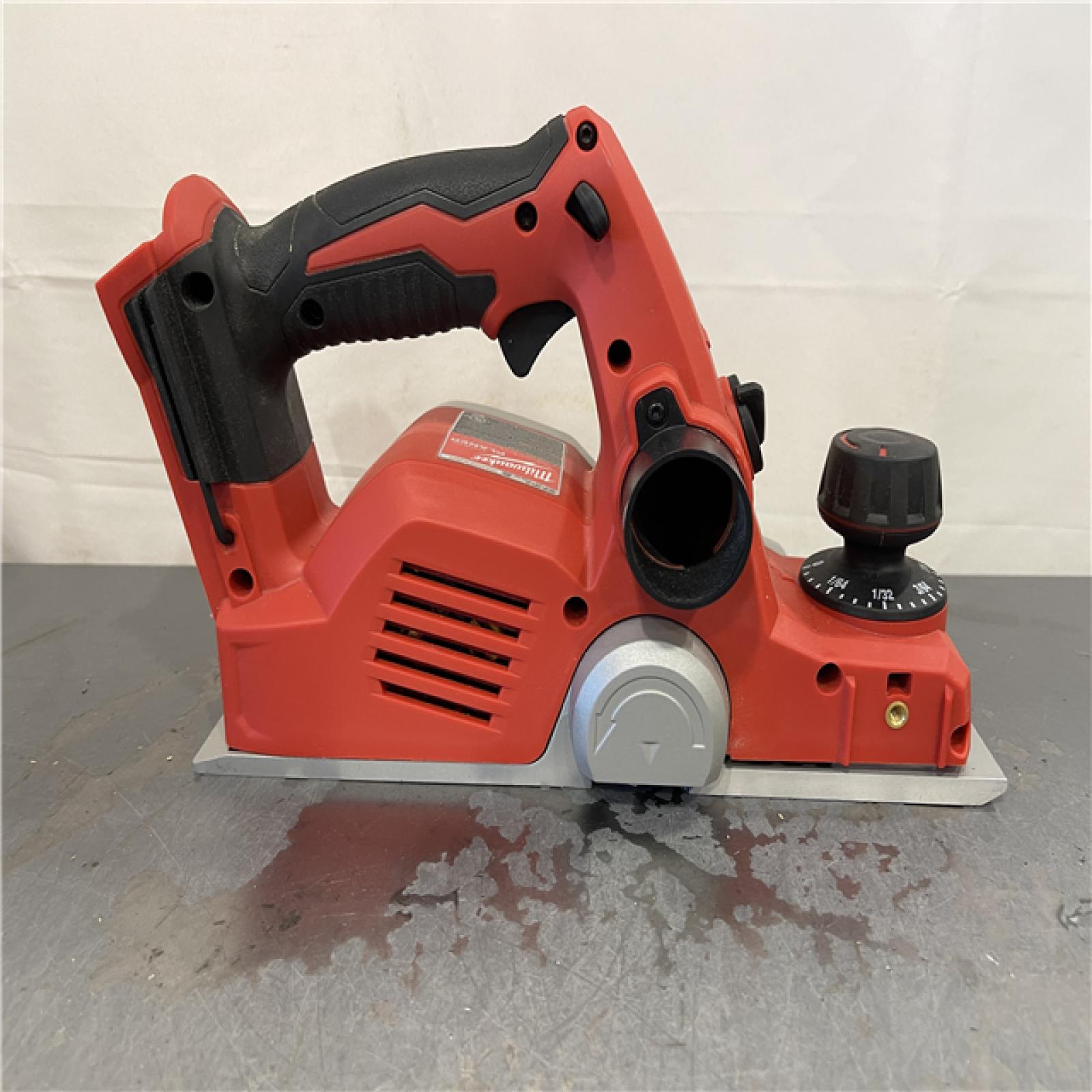 AS-IS - Milwaukee M18 18-Volt Lithium-Ion Cordless 3-1/4 in. Planer