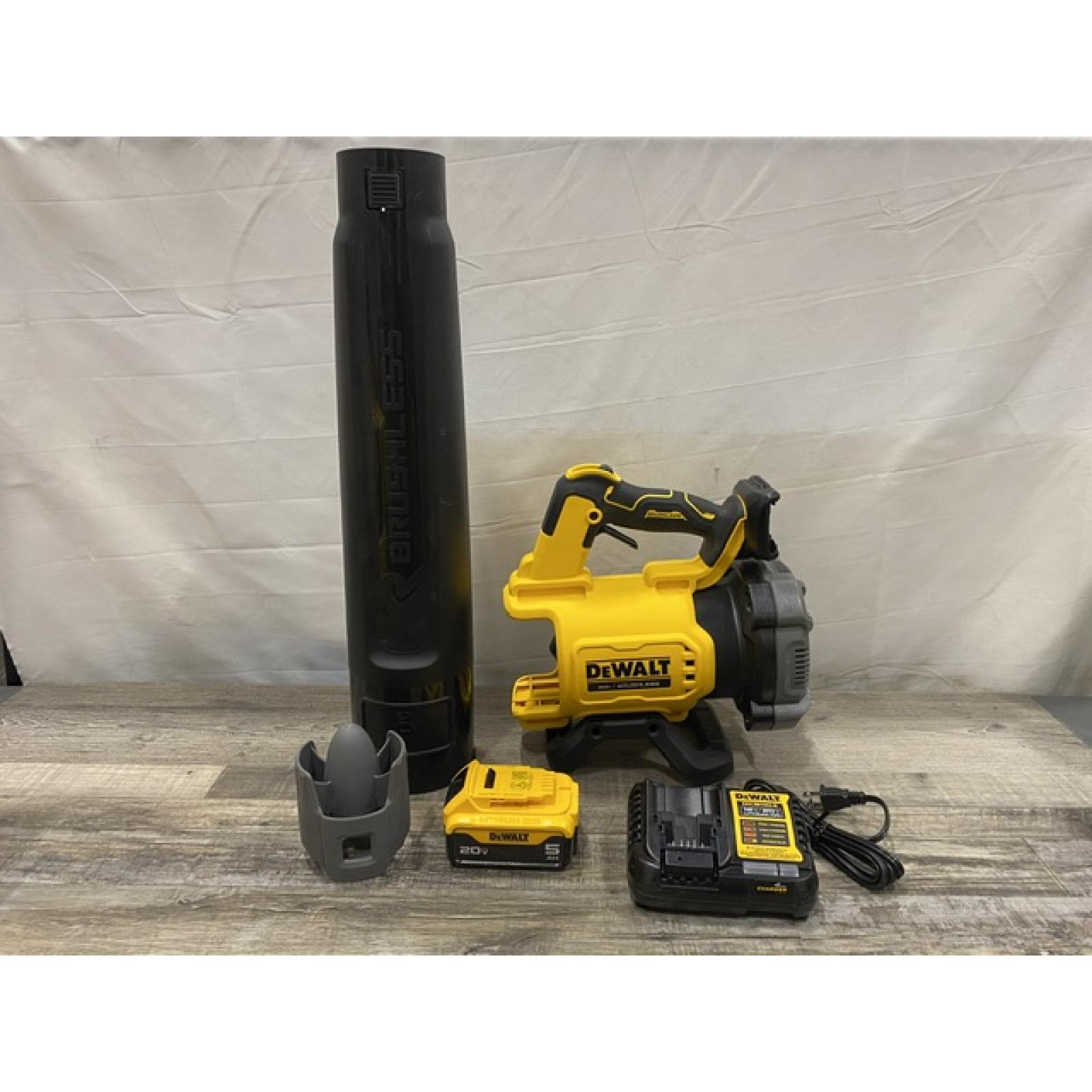 AS-IS DEWALT 20V MAX* XR Brushless Cordless Handheld Blower Kit