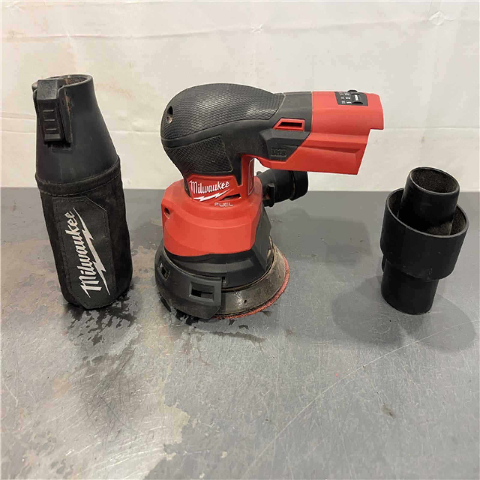 AS-IS - Milwaukee M18 18V Lithium-Ion Brushless Cordless FUEL 5 in. Random Orbit Sander