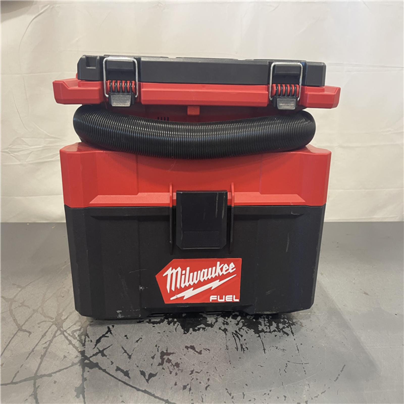 AS-IS- MILWAUKEE M18 FUEL PACKOUT 18-Volt Lithium-Ion Cordless 2.5 Gal. Wet/Dry Vacuum (Vacuum-Only)