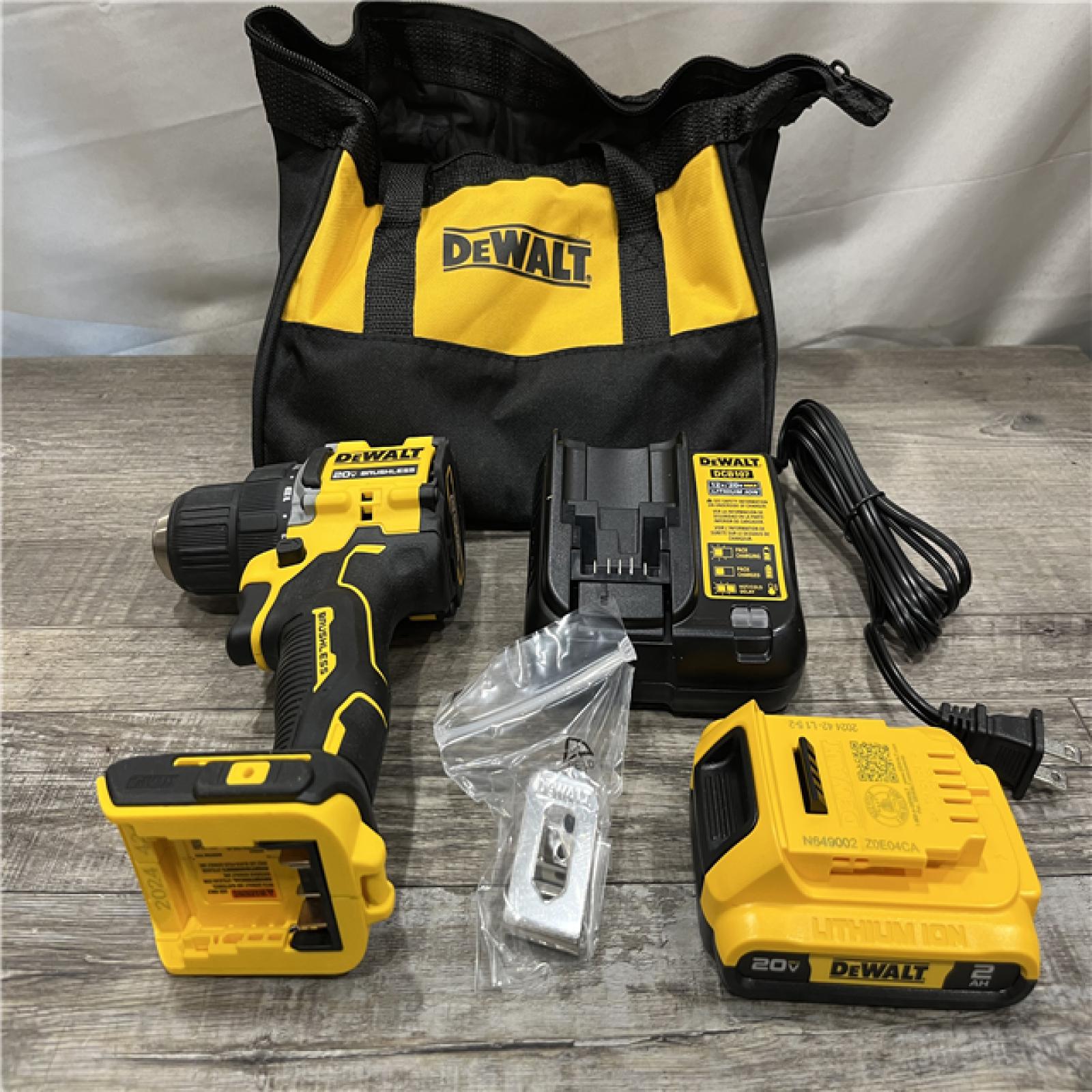 AS-IS DEWALT Atomic 20V Lithium-Ion Cordless Compact 1/2 in. Drill/Driver Kit