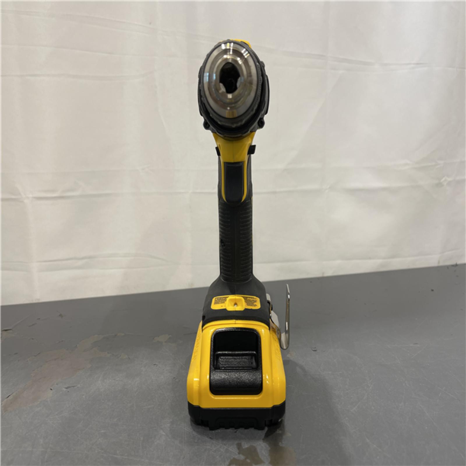 AS-IS - DEWALT ATOMIC 20-Volt Lithium-Ion Cordless 1/2 in. Compact Hammer Drill Kit