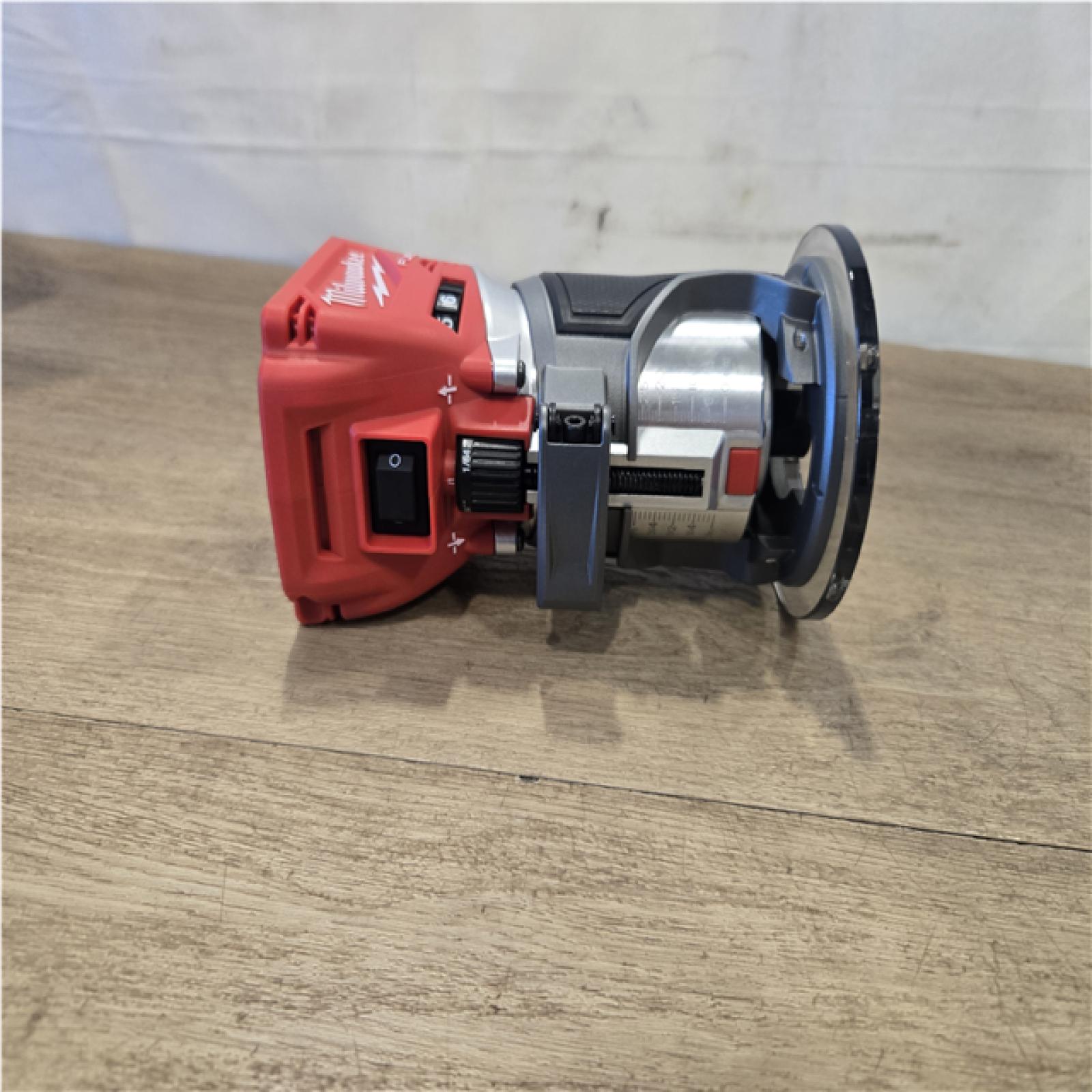 AS-IS Milwaukee FUEL 18V Lithium-Ion Brushless Cordless Compact Router (Tool-Only)