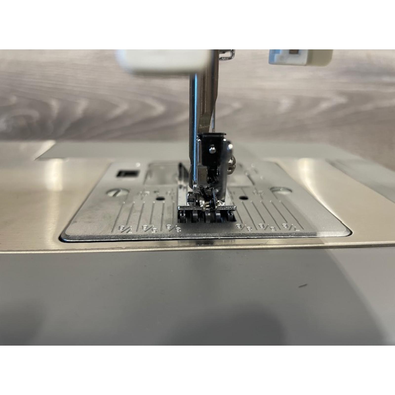 AS-IS SINGER 4452 Heavy Duty Sewing Machine