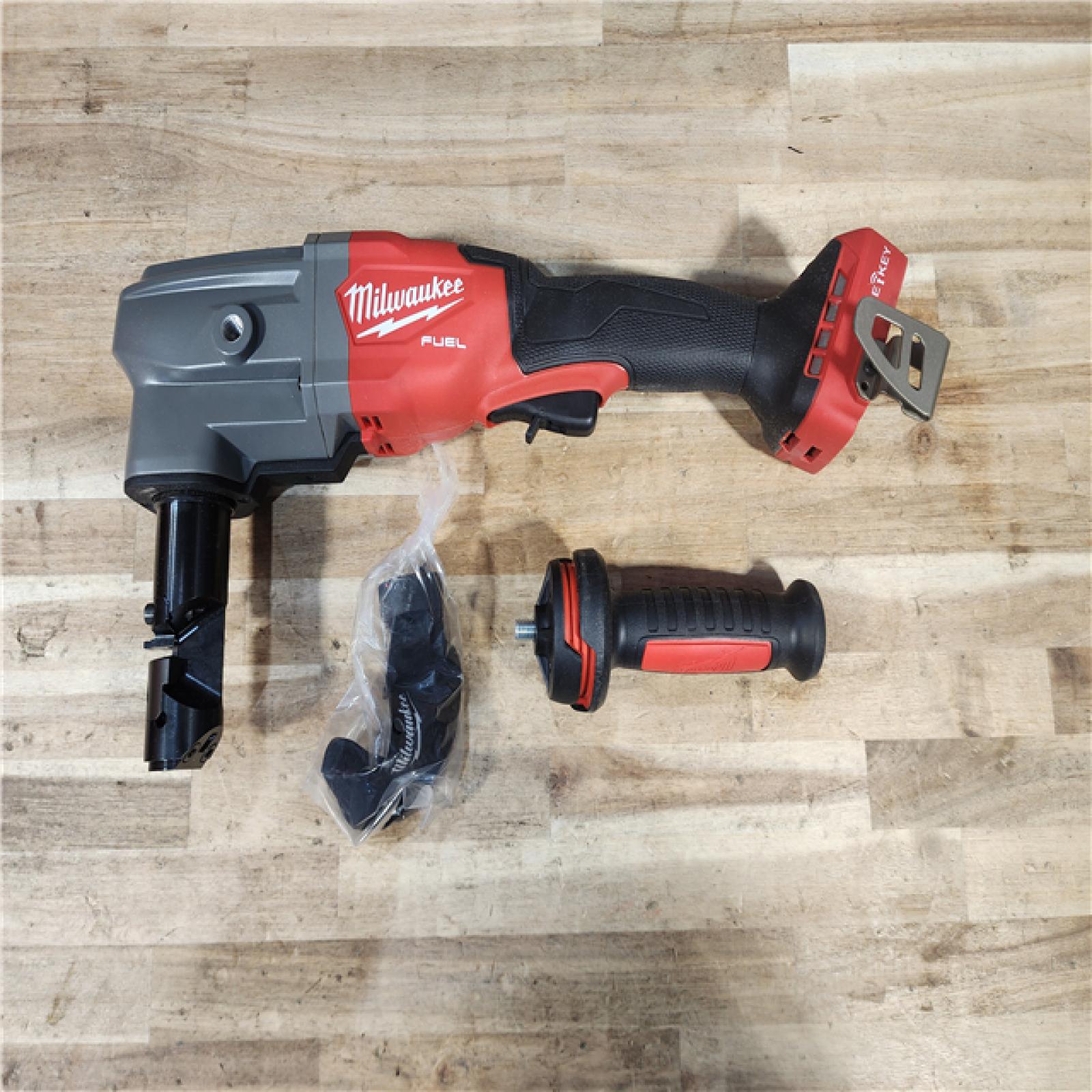 HOUSTON LOCATION - AS-IS (APPEARS LIKE NEW) M18 FUEL(TM) 10 Gauge Nibbler