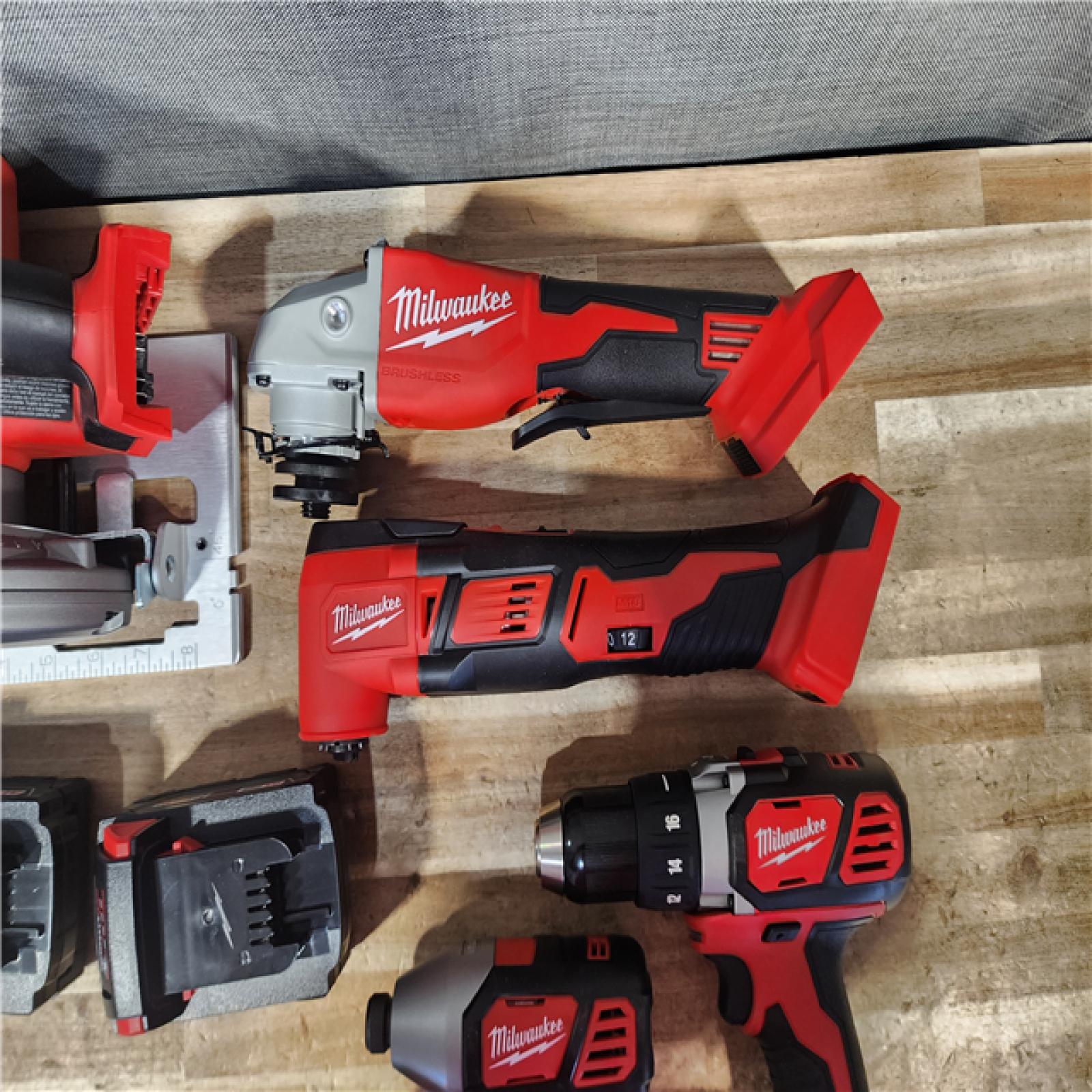 HOUSTON LOCATION - AS - IS M18 18-Volt Lithium-Ion Cordless Combo Kit (6-Tool) with 2-Batteries  Charger and Tool Bag
