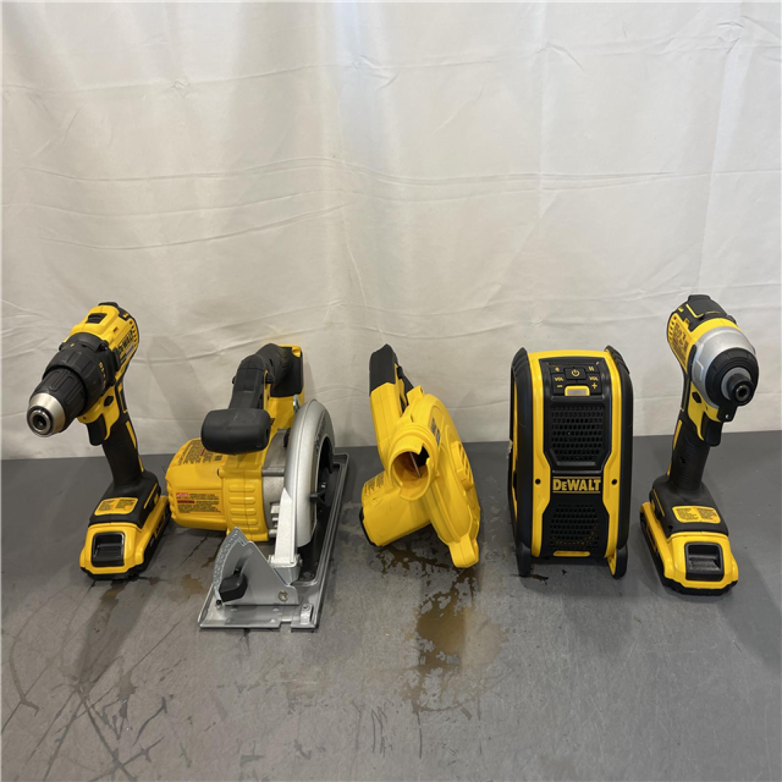 AS-IS - DEWALT 20-Volt Max Lithium-Ion 5-Tool Cordless Combo Kit