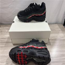 Men's Undefeated x Nike Air Max 95 - Black Metallic Silver SZ 10.5