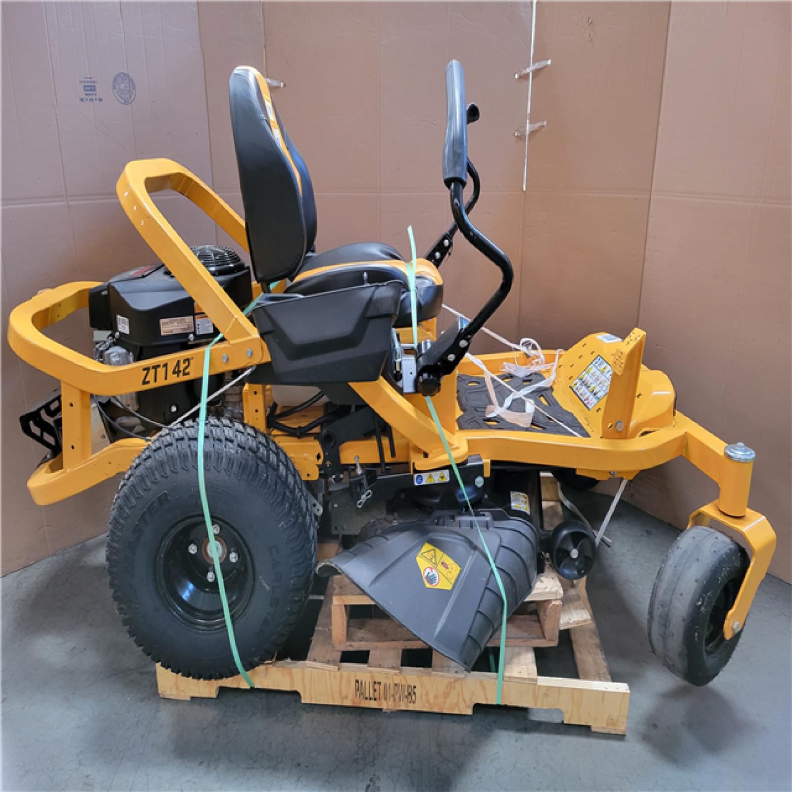 CALIFORNIA AS-IS CUB CADET ULTIMA ZT1