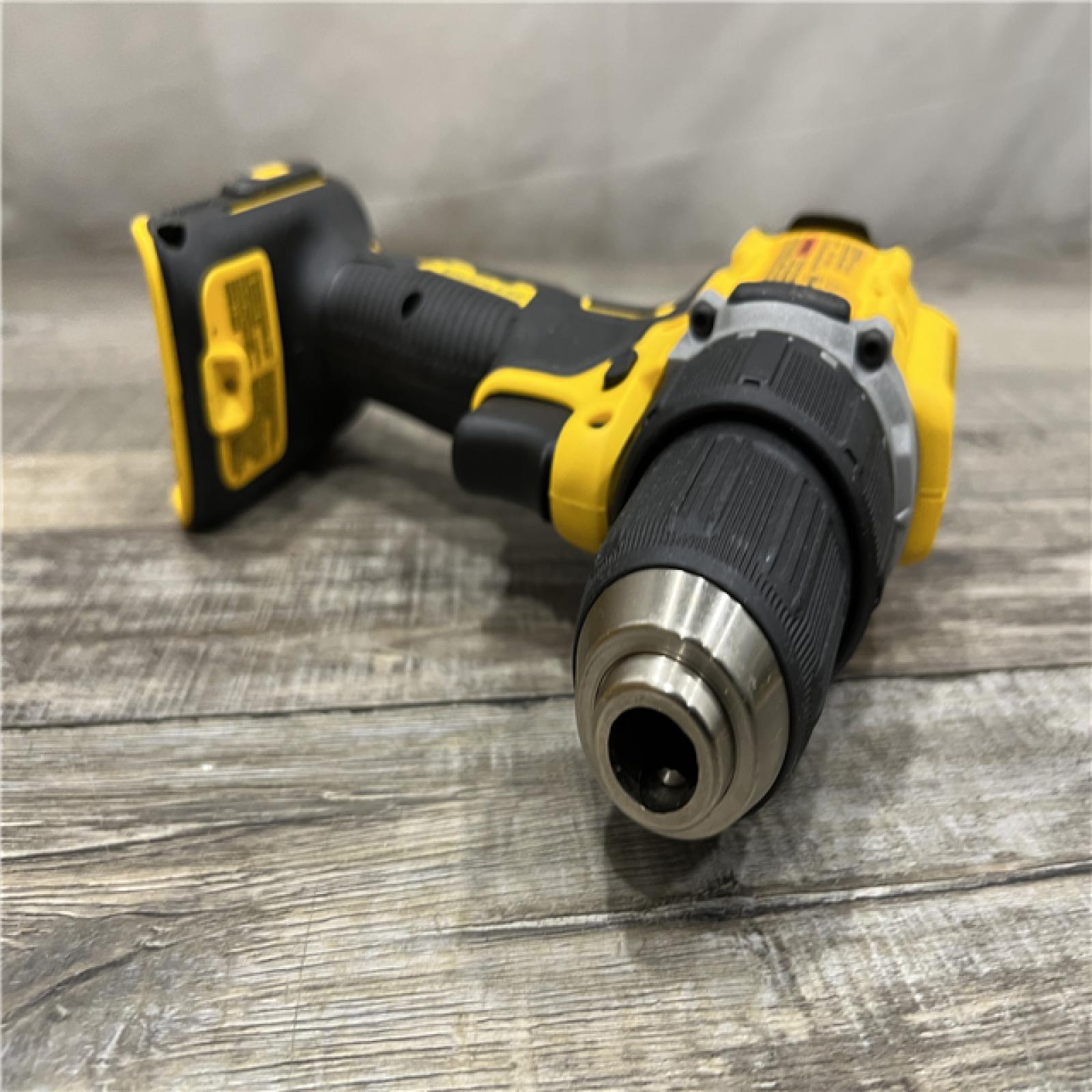 AS-IS DEWALT Atomic 20V Lithium-Ion Cordless Compact 1/2 in. Drill/Driver Kit