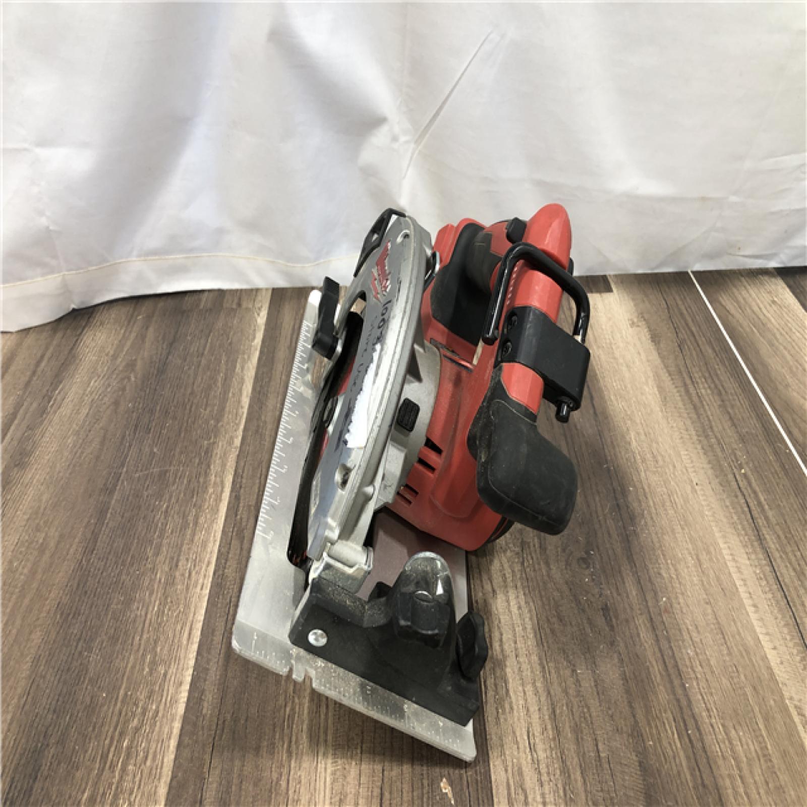 AS-IS Milwaukee 18V Lithium-Ion Brushless Cordless 7-1/4 in. Circular Saw (Tool-Only)