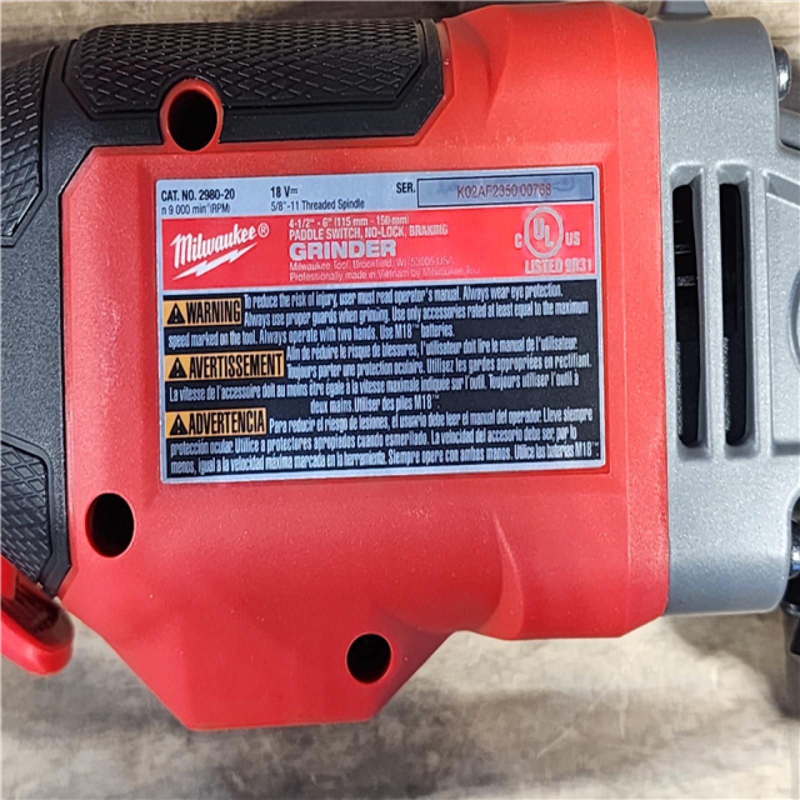 HOUSTON LOCATION - AS-IS (APPEARS LIKE NEW) Milwaukee 2980-20 M18 Fuel 18 Volt 6 Inch Paddle Switch Grinder (Bare Tool)