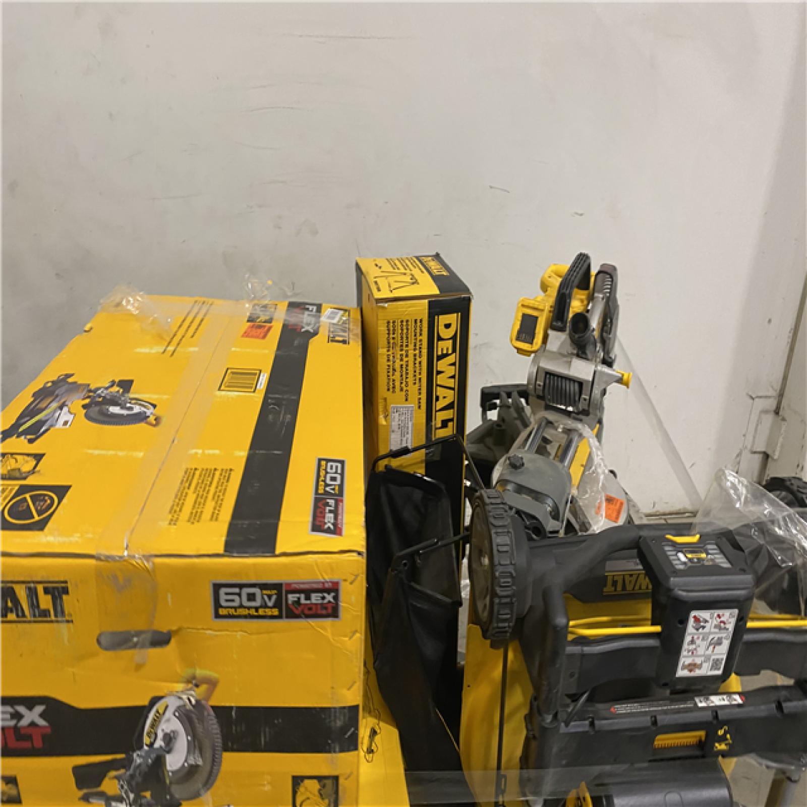 Dallas Location - As-Is DEWALT Tool Pallet
