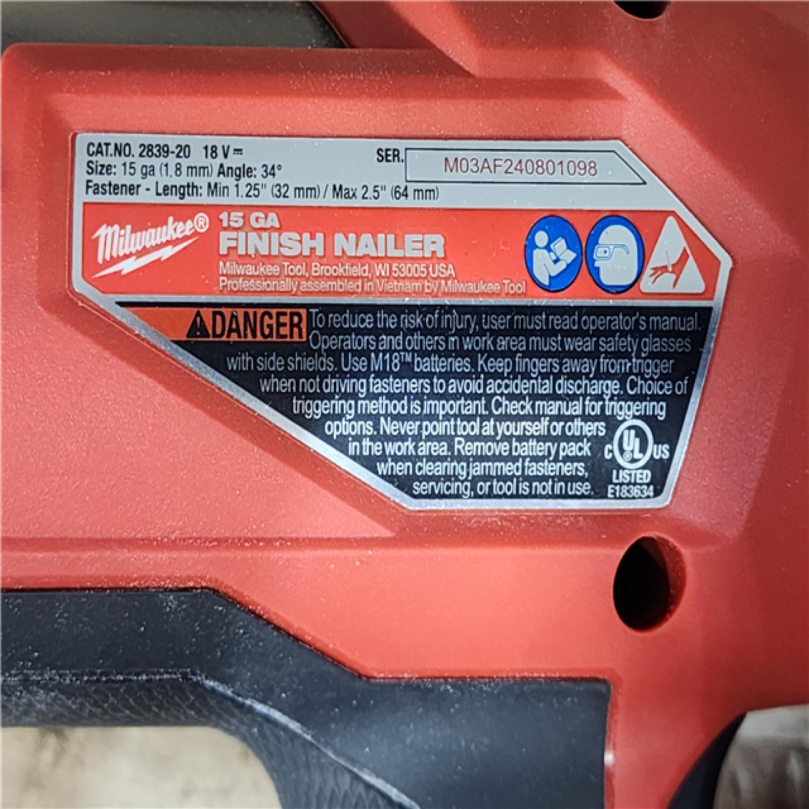 HOUSTON LOCATION - AS-IS Milwaukee FUEL 18-Volt Lithium-Ion Brushless Cordless Gen II 15-Gauge Angled Finish Nailer (Tool-Only)