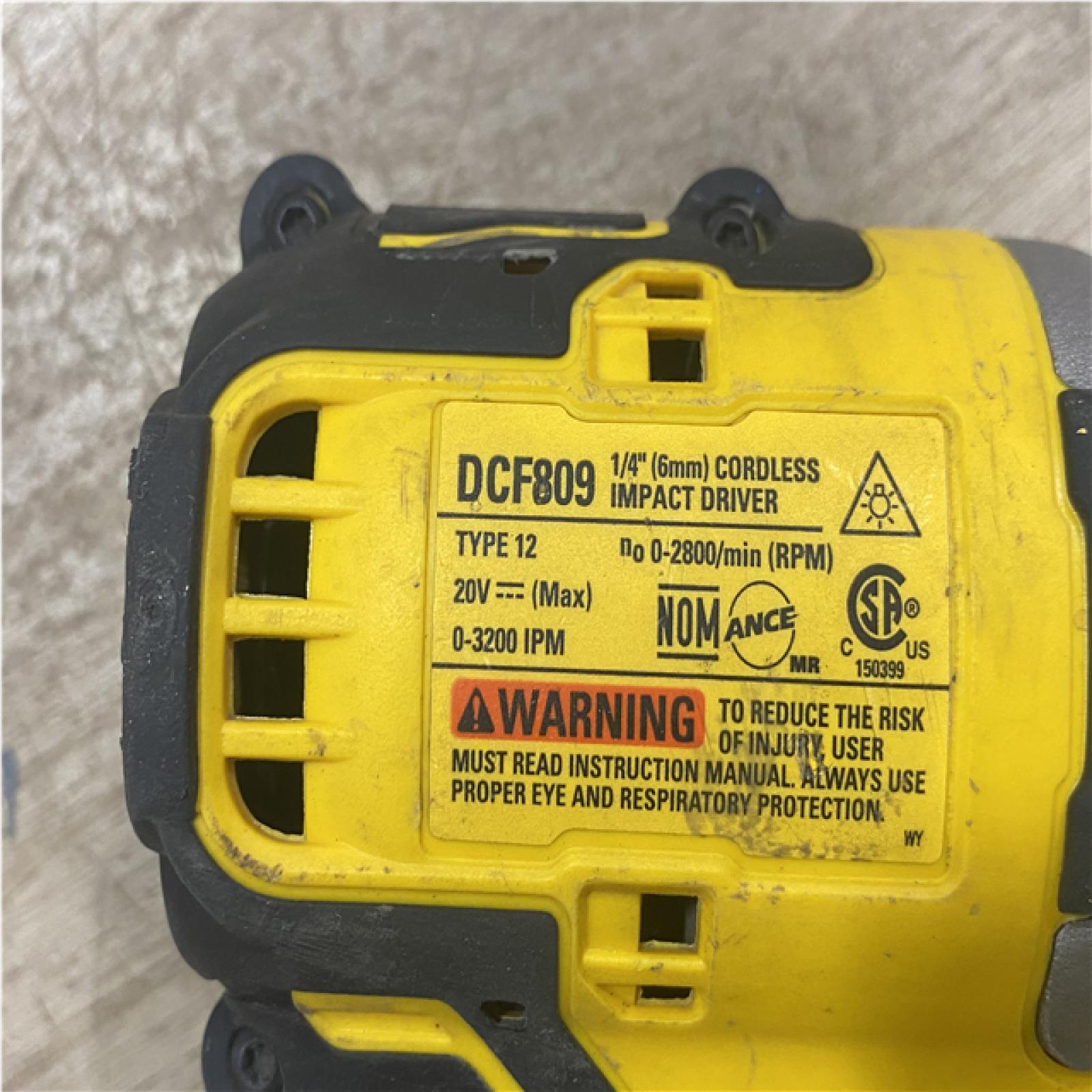 AS-IS DEWALT Atomic 20V Max Lithium-Ion Brushless Cordless Compact 1/4 in. Impact Driver Kit