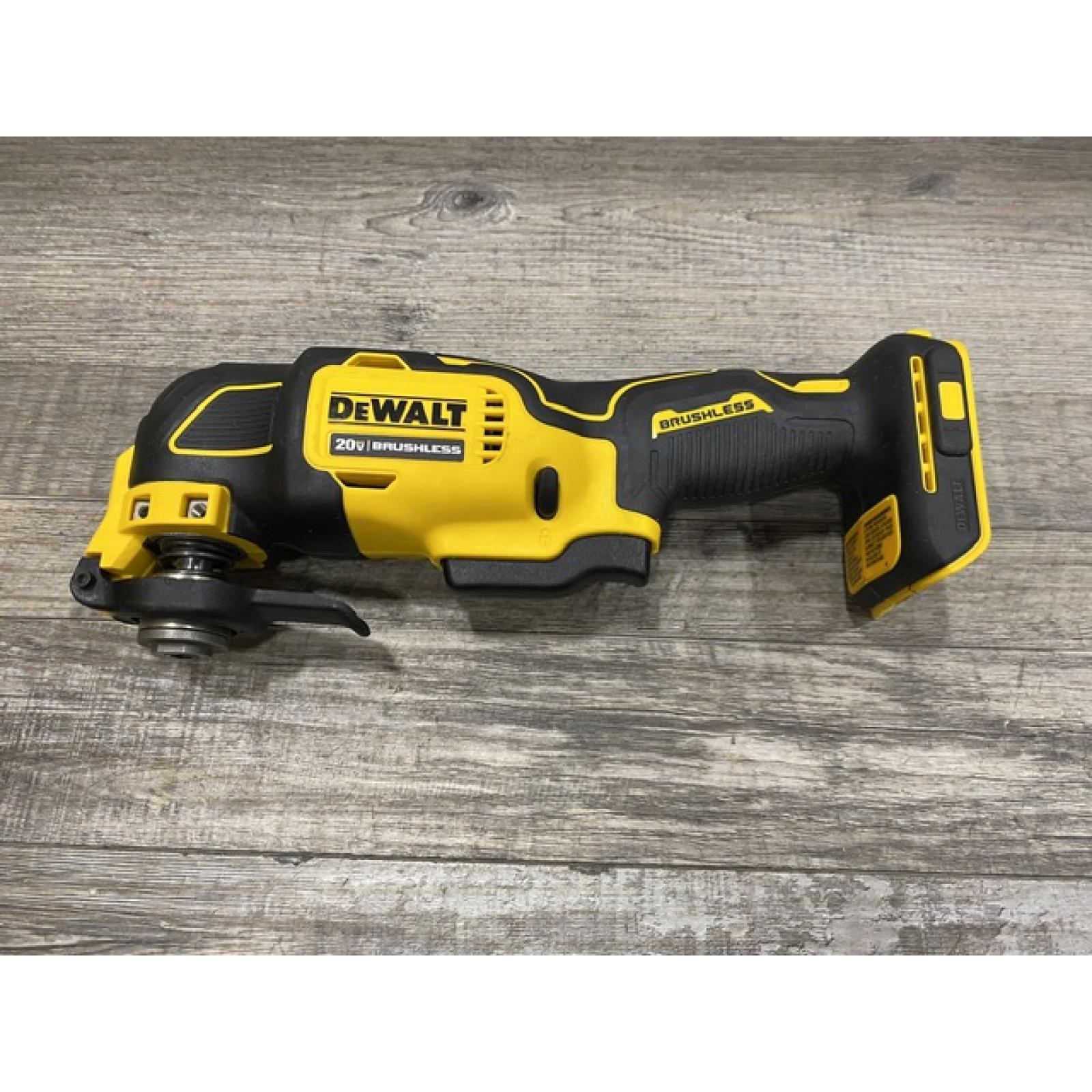 AS-IS DEWALT ATOMIC 20V MAX Cordless Brushless Oscillating Multi Tool Kit