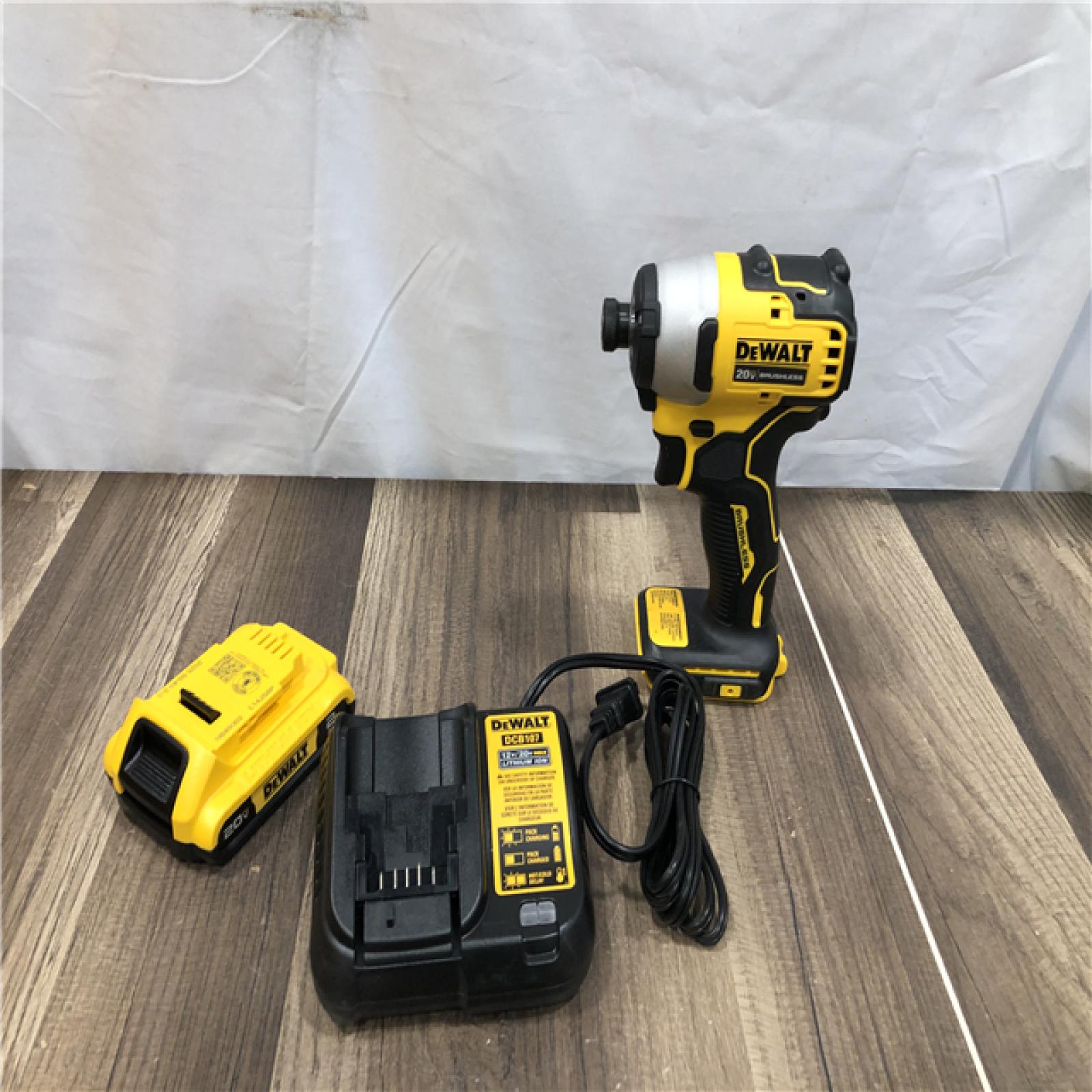 AS-IS DEWALT Atomic 20V Max Lithium-Ion Brushless Cordless Compact 1/4 in. Impact Driver Kit