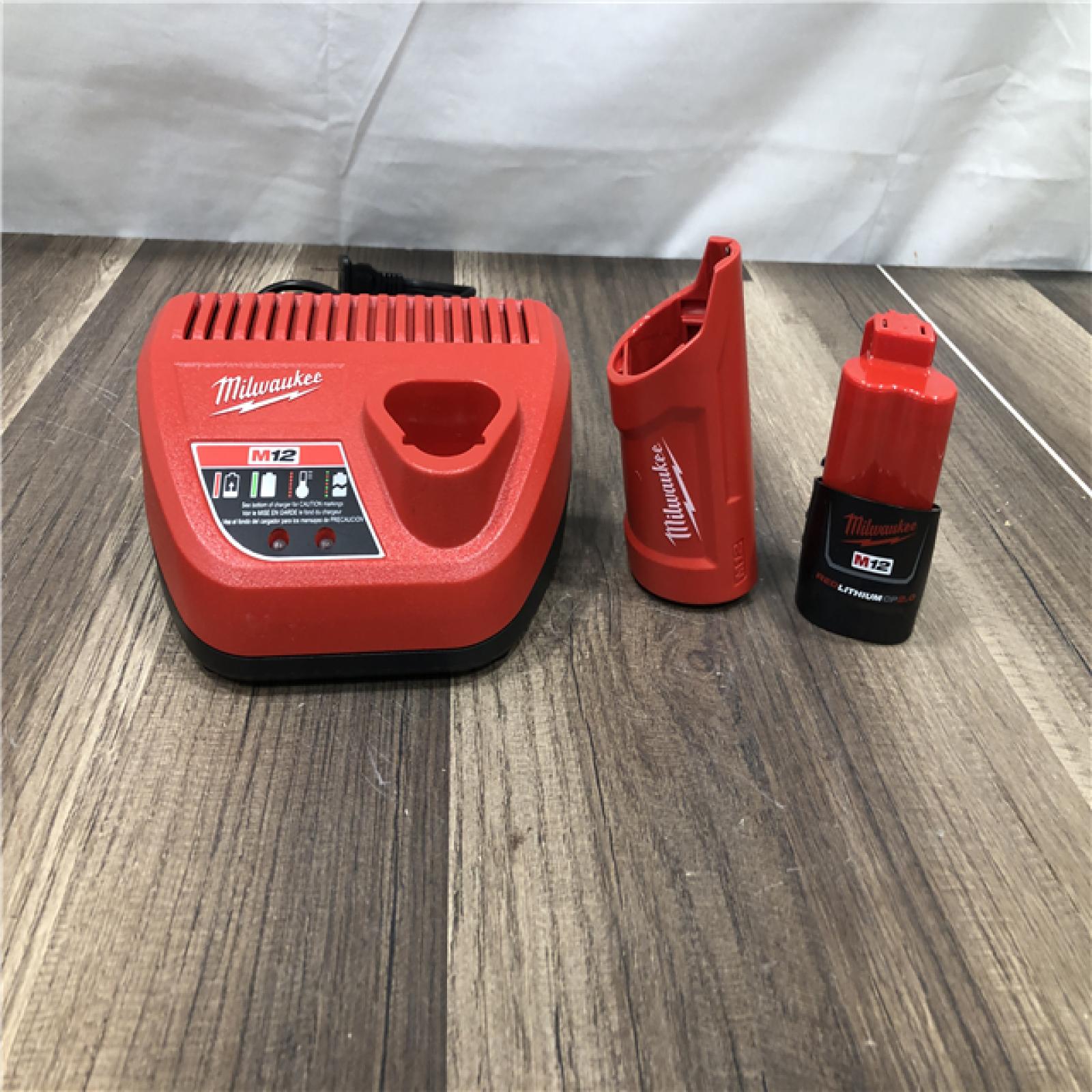 AS-IS Women's X-Large M12 12-Volt Lithium Ion Cordless Gray Heated Hooded Jacket Kit