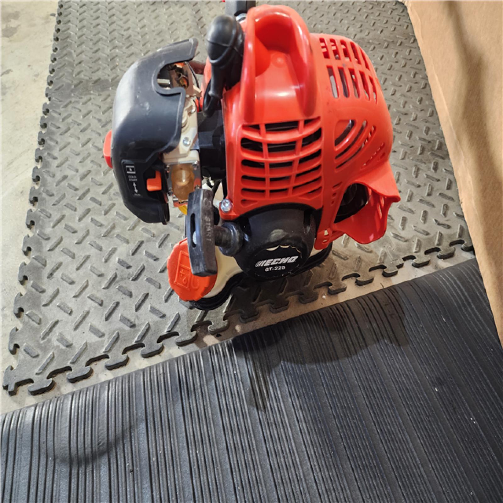 HOUSTON LOCATION - AS-IS Echo GT-225 21.2cc 2 Stroke Lightweight Durable Gas Curved Shaft String Trimmer