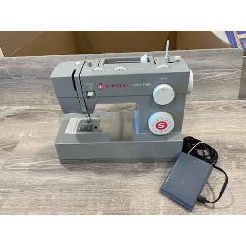 AS-IS SINGER 44S Classic Heavy Duty Sewing Machine