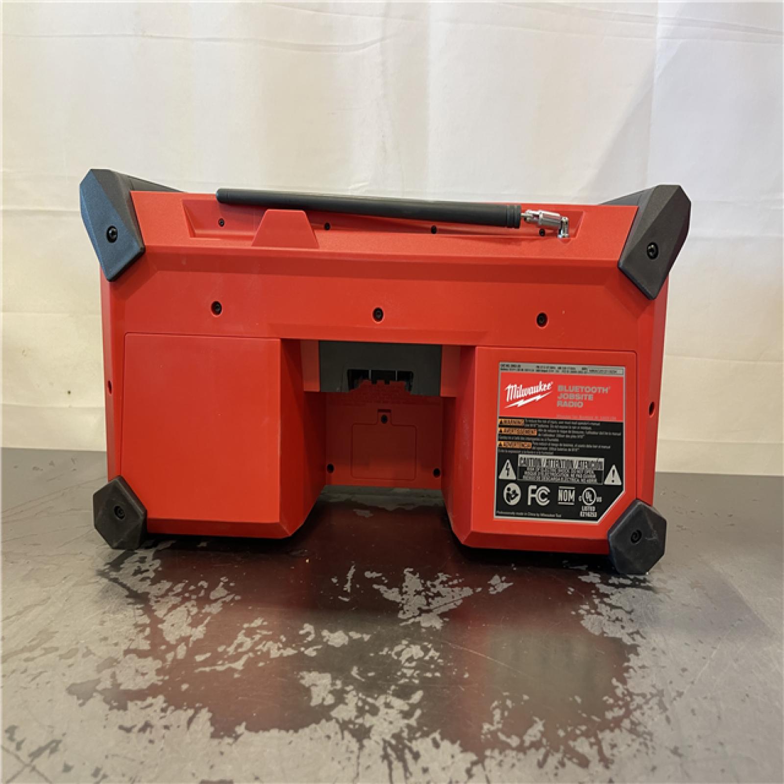 AS-IS- Milwaukee M18 18V Bluetooth Jobsite Radio
