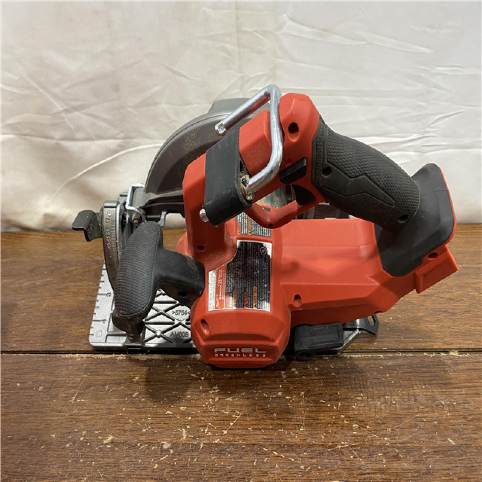 AS-IS Milwaukee Tools M18 FUEL 7-1/4 Circular Saw (Tool Only) 2834-20