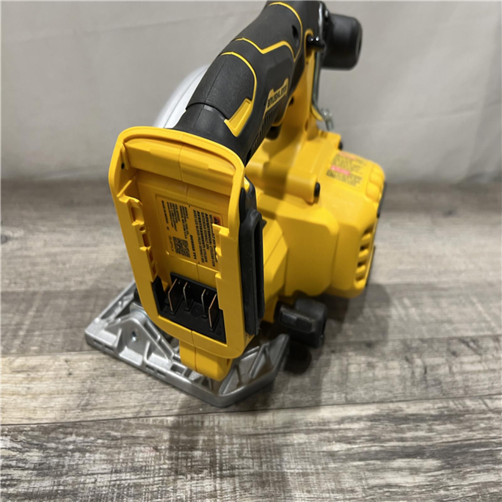 AS-IS DEWALT 20V MAX Cordless Brushless 6-1/2 in. Sidewinder Style Circular Saw (Tool Only)