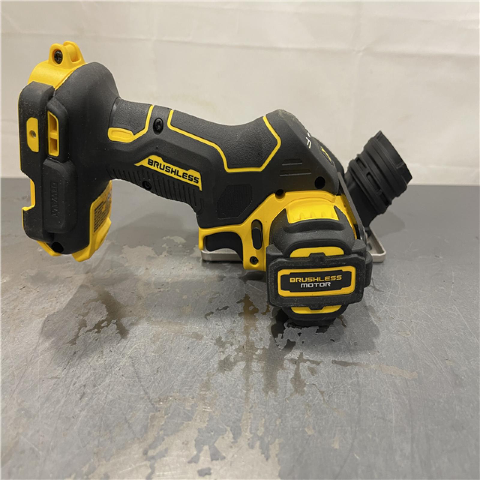 AS-IS - DeWalt 20V XR Cordless 3 in. Cut-Off Tool