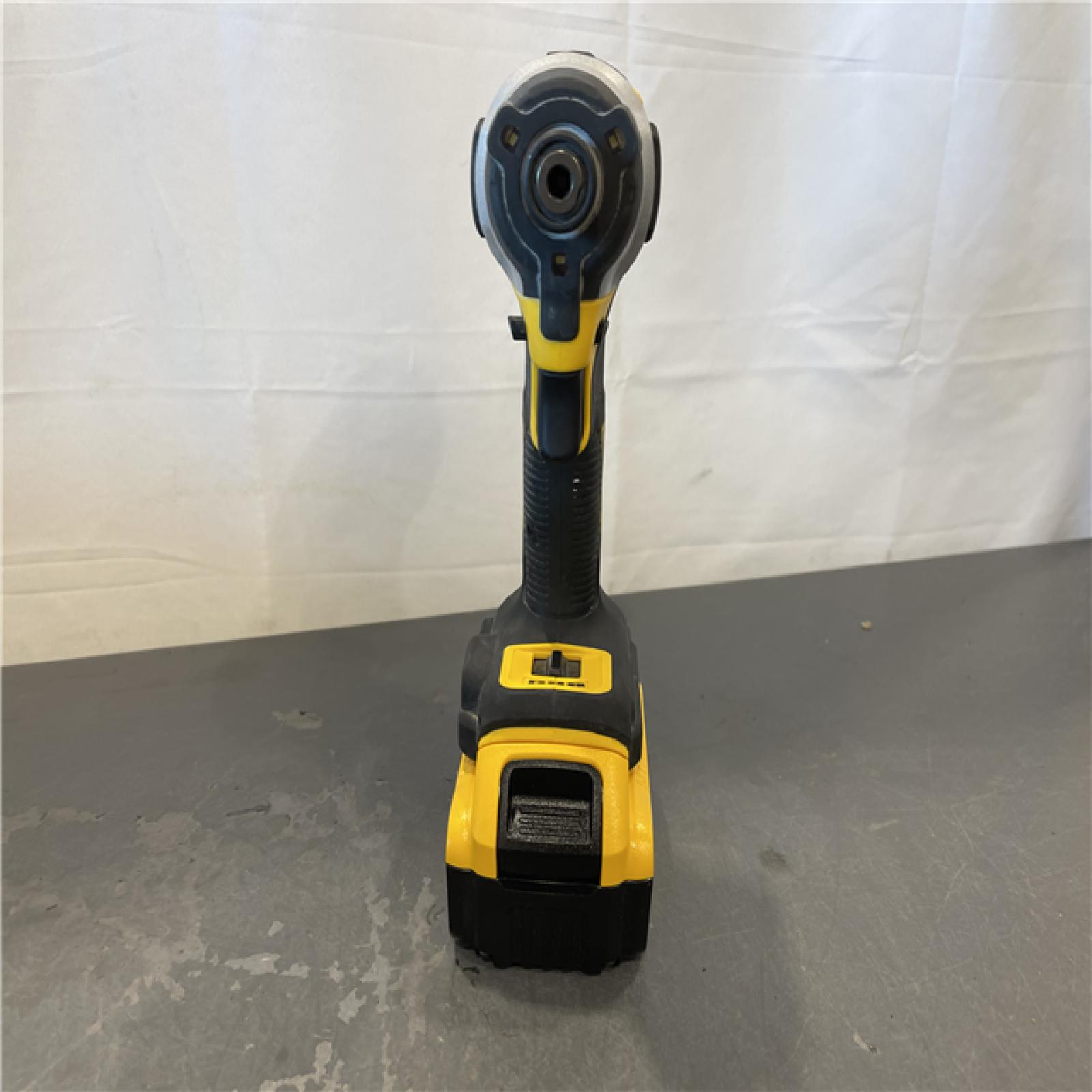 AS-IS - DeWalt ATOMIC 20V MAX Lithium-Ion Cordless 1/4 in. Brushless Impact Driver Kit