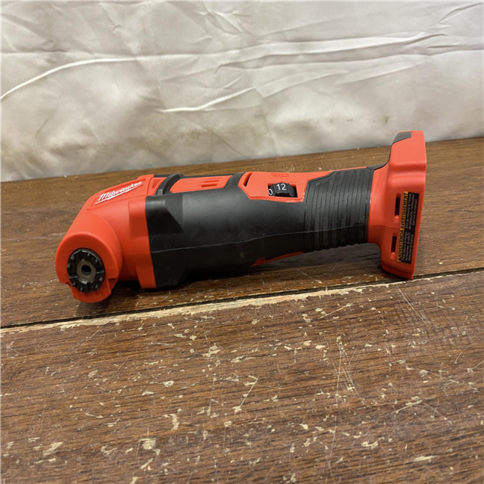 AS-IS Milwaukee 2626-20 M18 Lithium-Ion Cordless Multi-Tool (Tool Only)