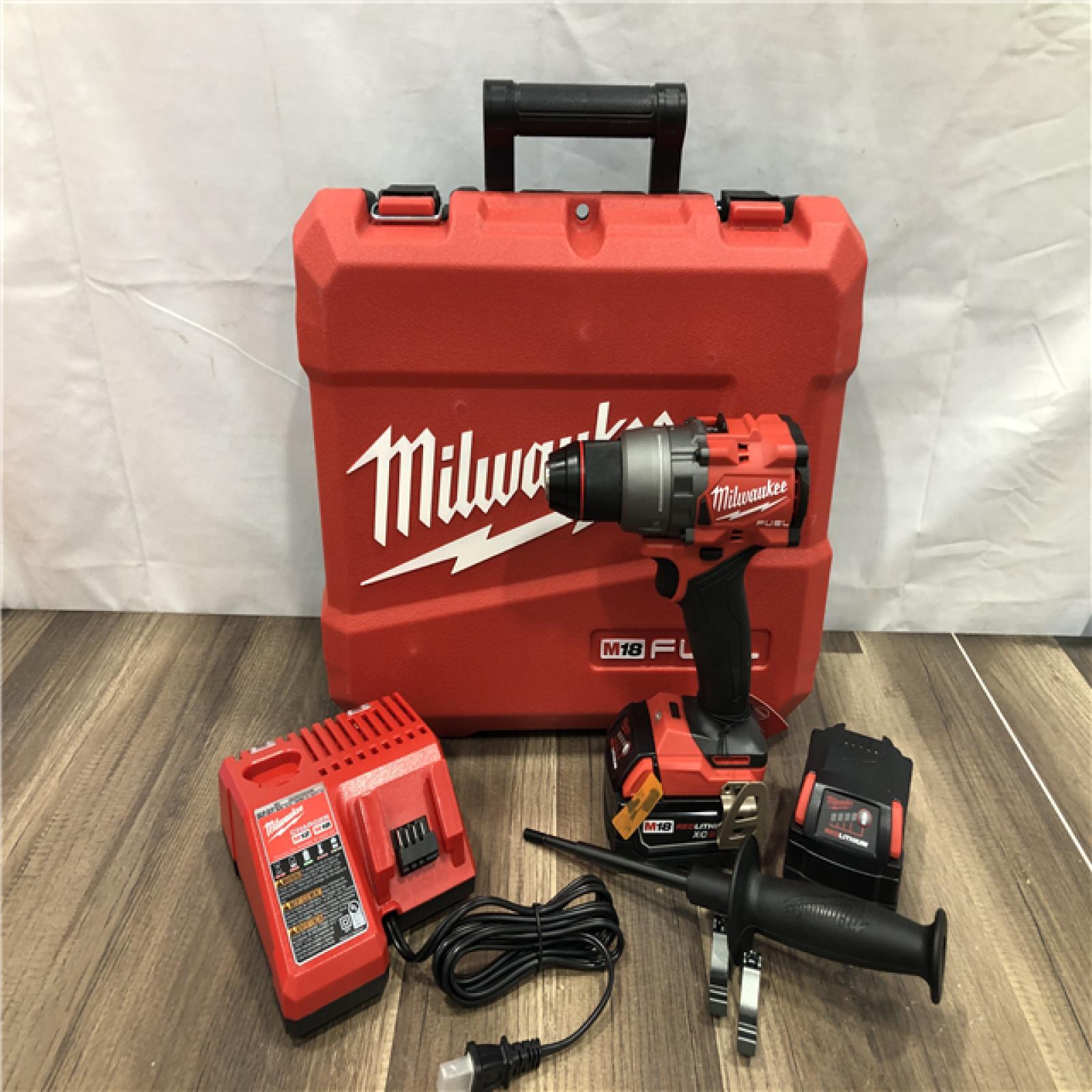 AS-IS Milwaukee FUEL 18V Lithium-Ion Brushless Cordless 1/2 in. Drill/Driver Kit