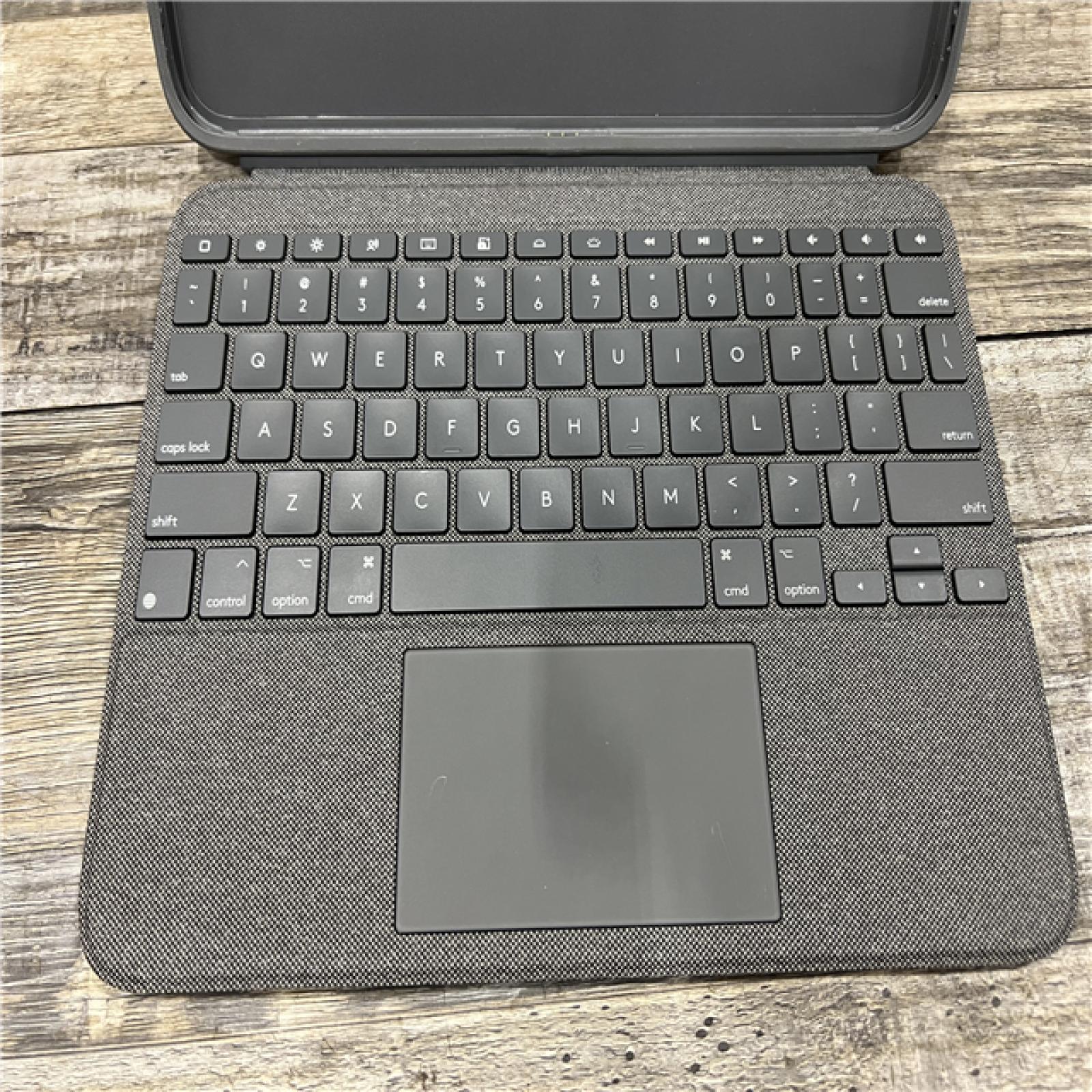 LIKE NEW Logitech Combo Touch Keyboard Case for iPad | in Oxford Grey