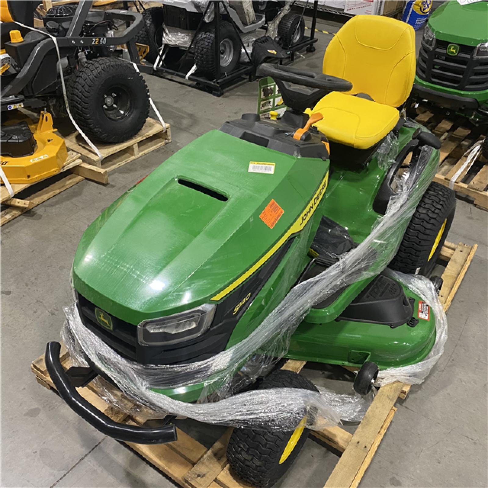 Dallas Location - As-Is John Deere S140 48 in. 22 HP V-Twin Gas Hydrostatic Riding Lawn Mower
