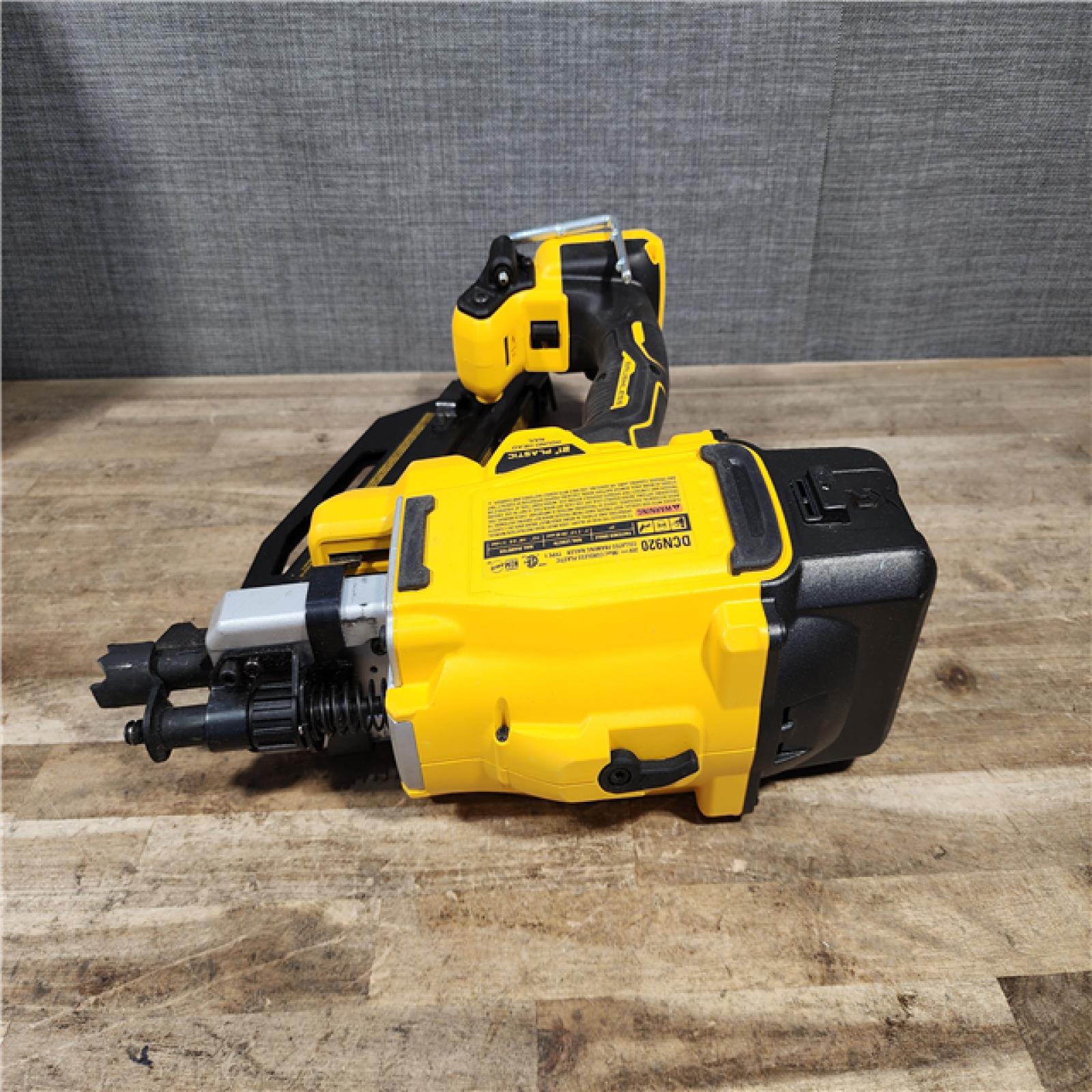 HOUSTON LOCATION - AS-IS DEWALT 20-Volt 21° Cordless Framing Nailer (Tool-Only)