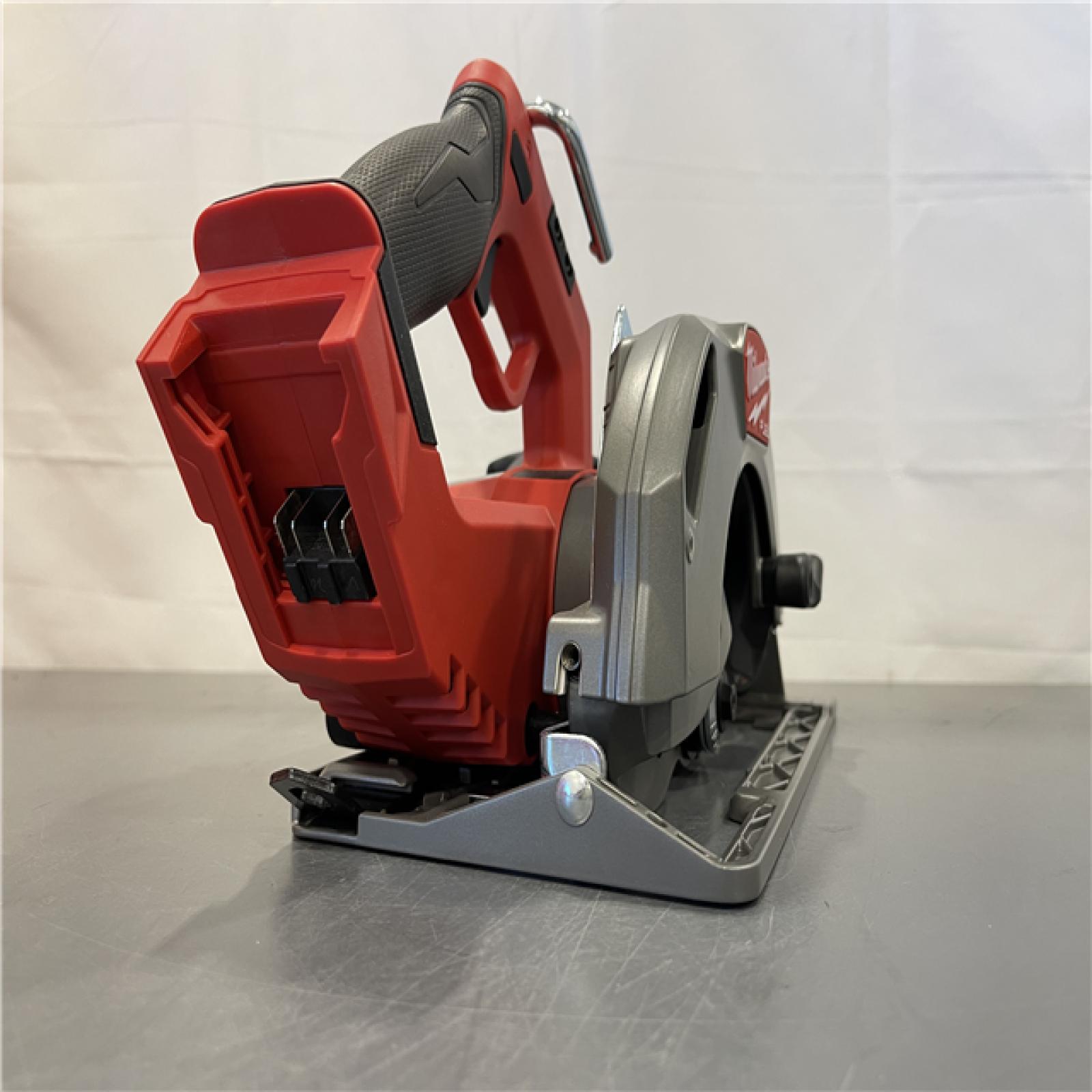AS-IS - Milwaukee Tools M18 FUEL 7-1/4 Circular Saw (Tool Only)