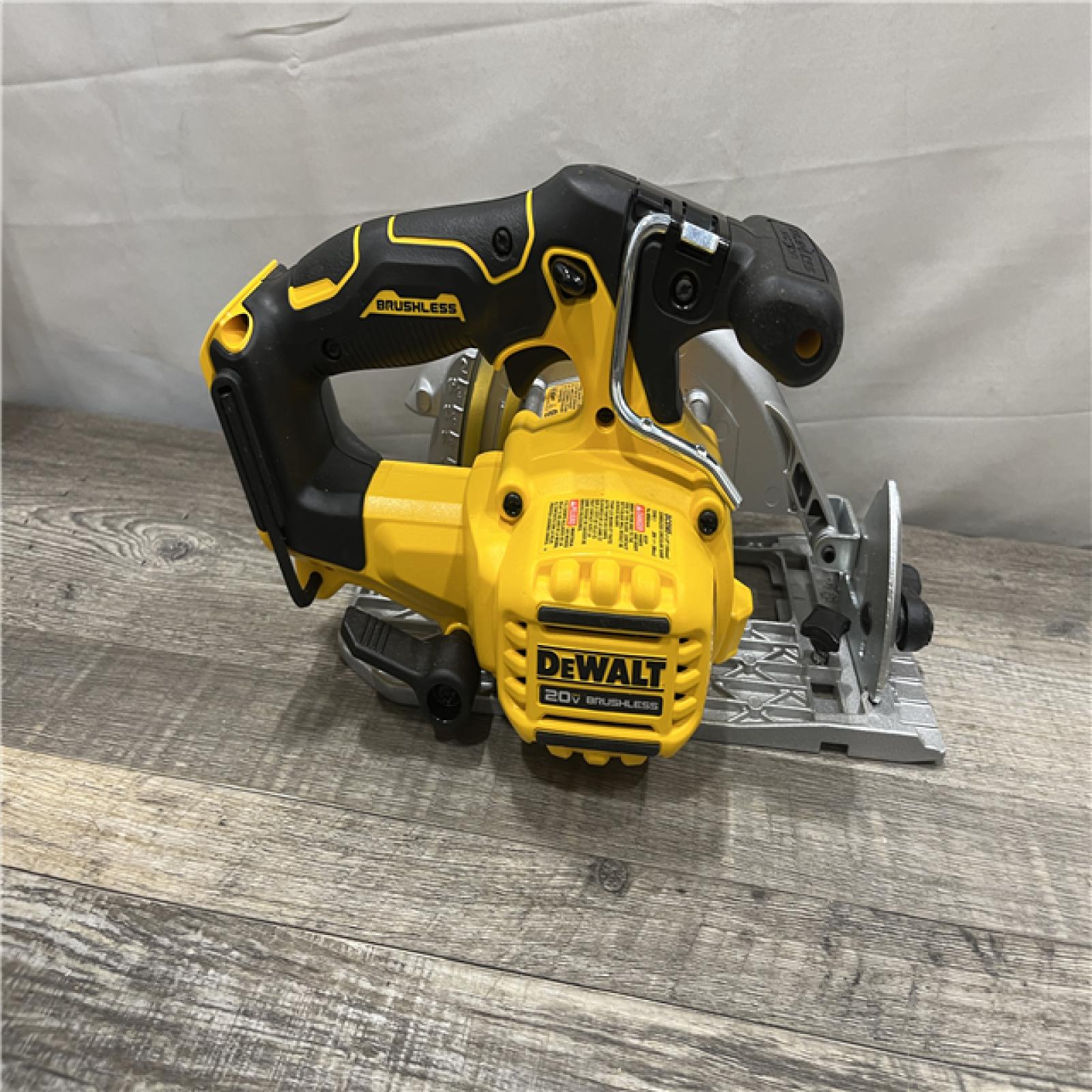 AS-IS DEWALT 20V MAX Cordless Brushless 6-1/2 in. Sidewinder Style Circular Saw (Tool Only)