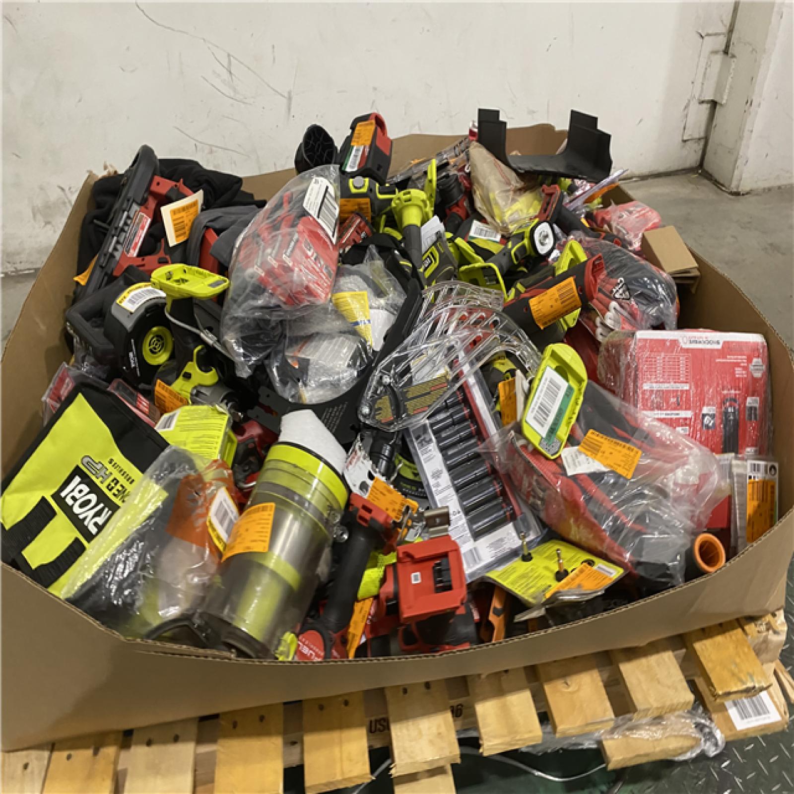 Dallas Location - As-Is Tool Pallet