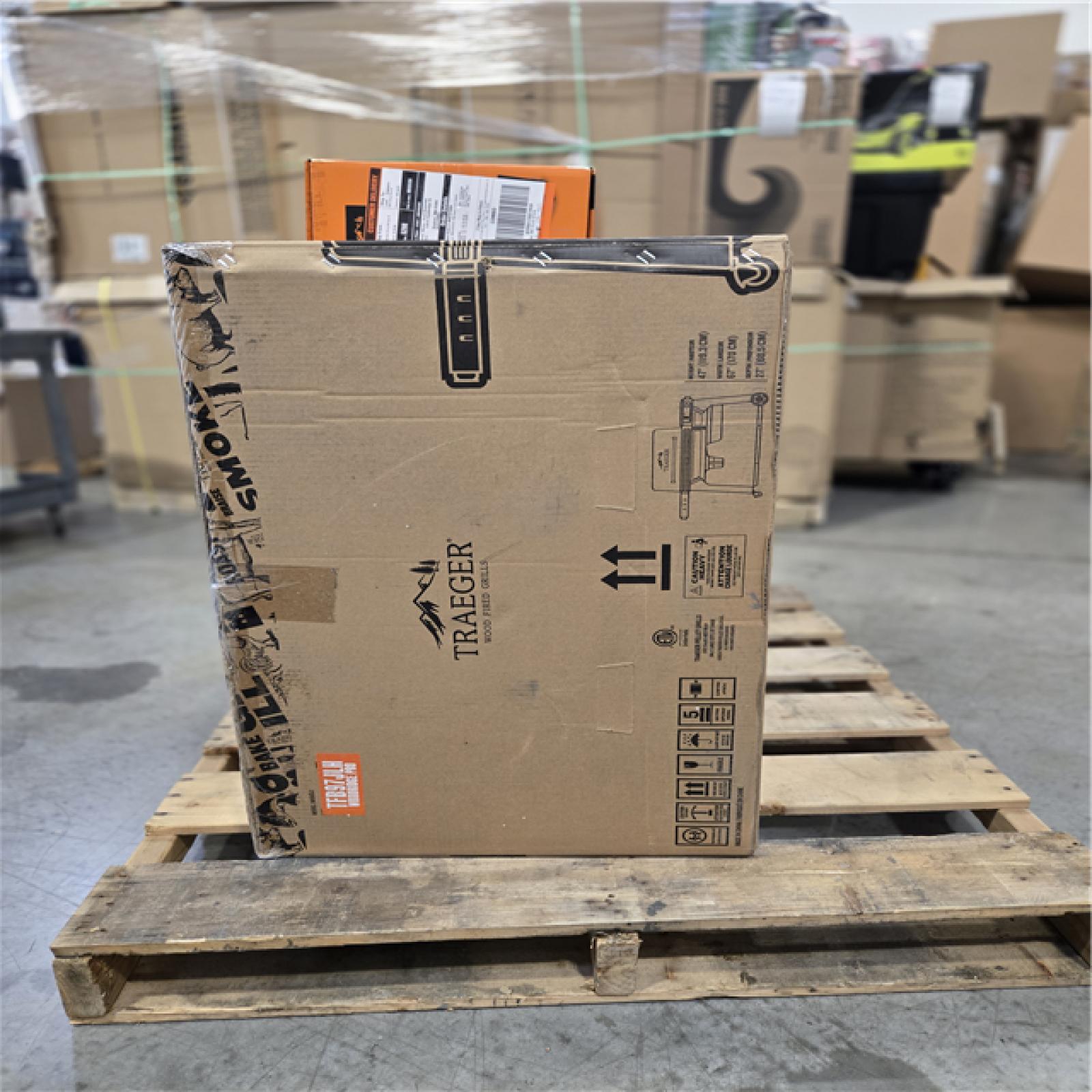 DALLAS LOCATION- NEW! Traeger Woodridge Pro Wi-Fi Pellet Grill and Smoker in Black