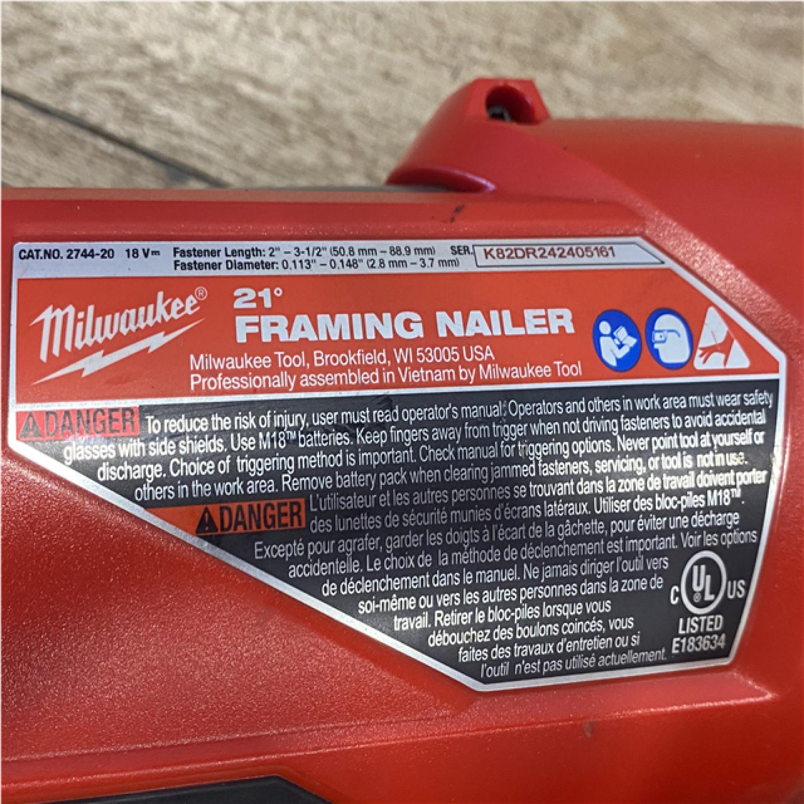 AS-IS Milwaukee FUEL 3-1/2 in 18V 21-Degree Lithium-Ion Brushless Cordless Nailer (Tool Only)