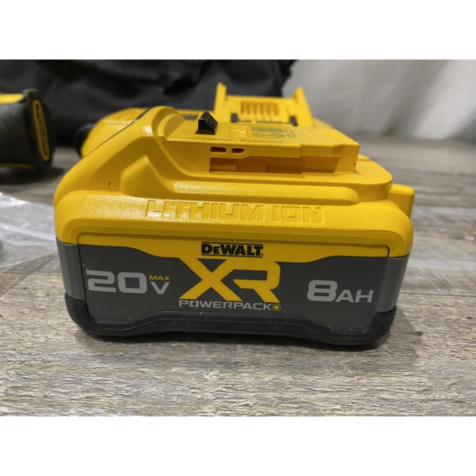AS-IS DEWALT Atomic 20V Max Lithium-Ion Brushless Cordless Compact 1/4 in. Impact Driver Kit
