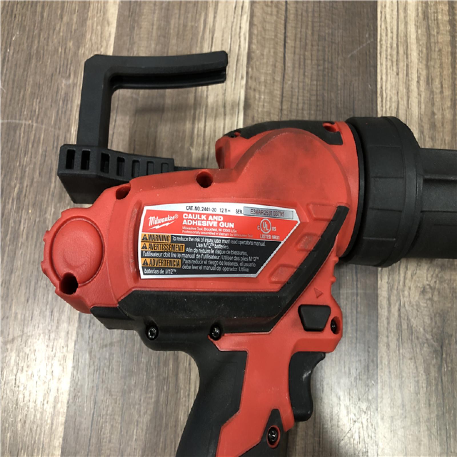 AS-IS Milwaukee 12V Lithium-Ion Cordless 10 oz. Adhesive and Caulk Gun (Tool-Only)