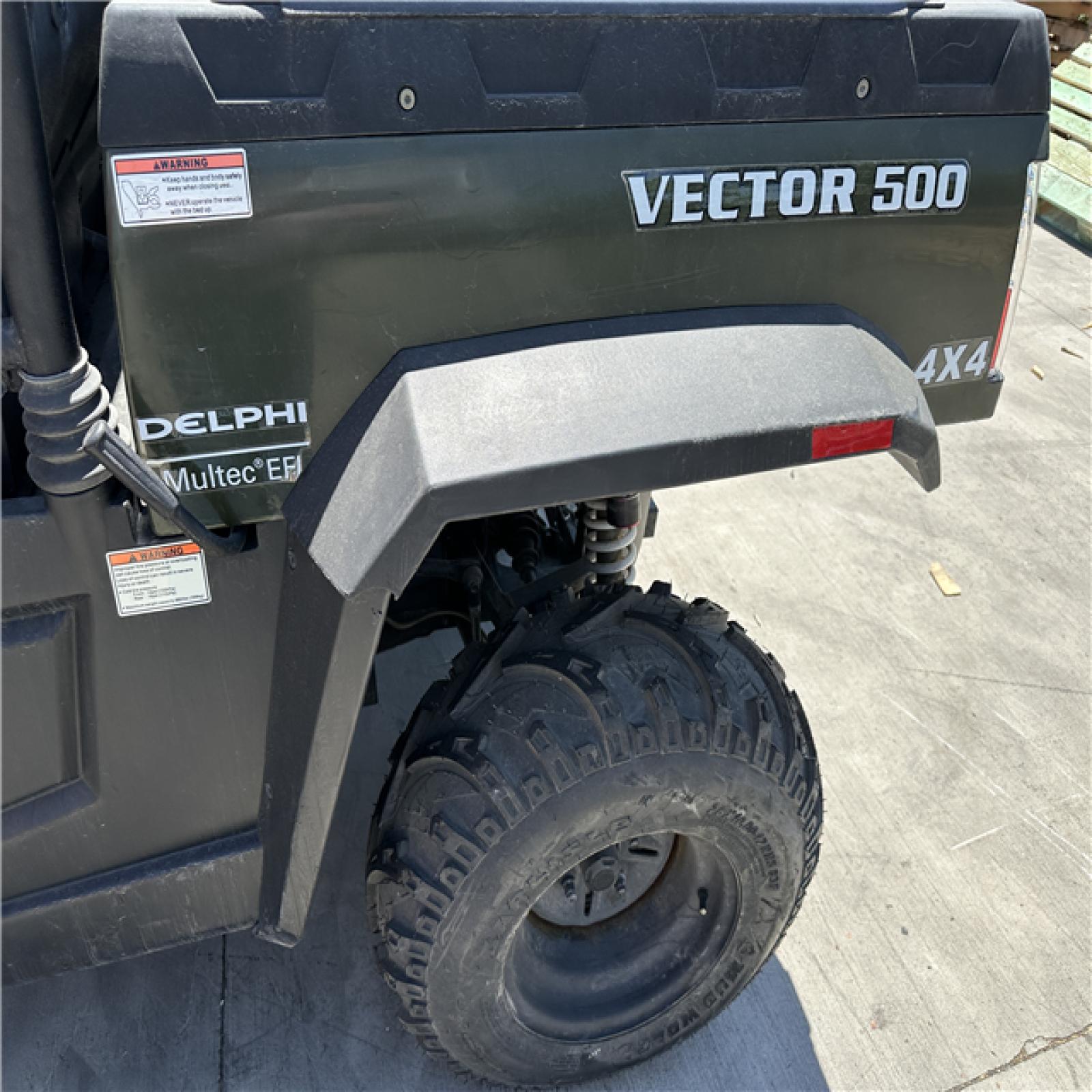 California AS-IS VECTOR 500 4WD UTV Delphi Multec in Green Utility Vehicle (No Key/Body Damage)