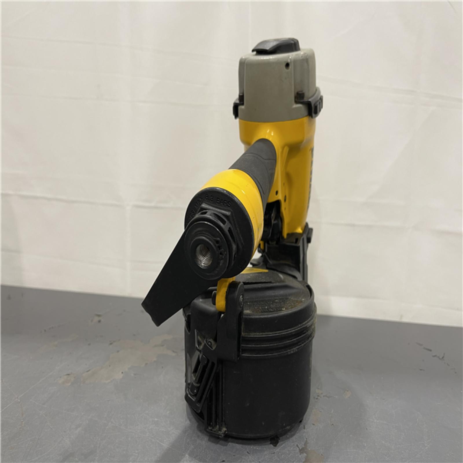 AS-IS - DeWalt 15 Degree 2-1/2 in. Coil Siding Nailer