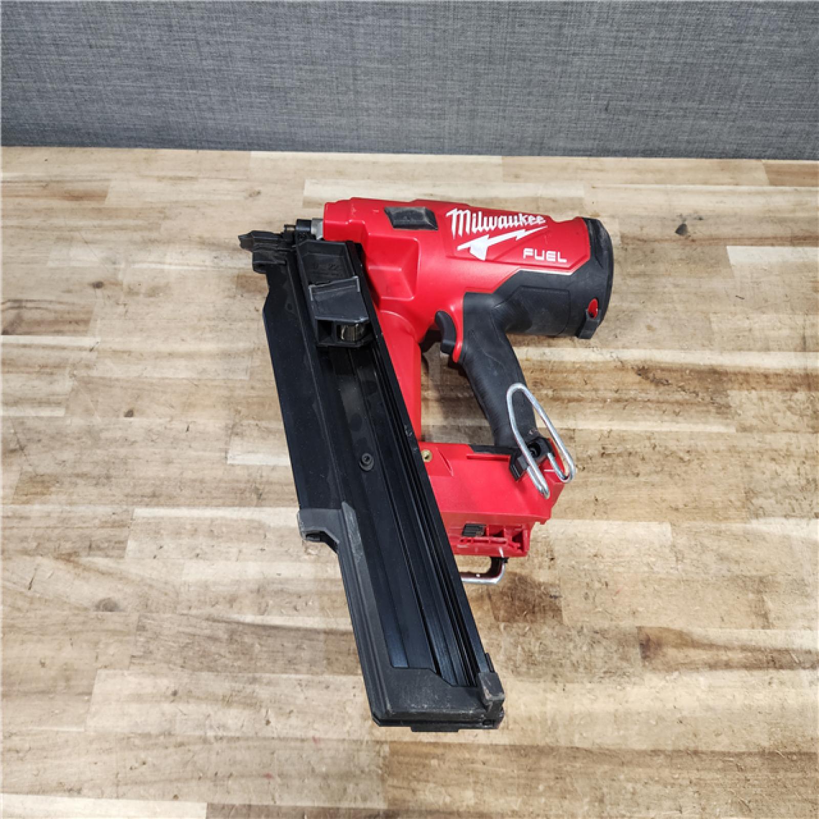 HOUSTON LOCATION - AS - IS Milwaukee FUEL 3-1/2 in. 18-Volt 21-Degree Lithium-Ion Brushless Cordless Framing Nailer (Tool-Only)