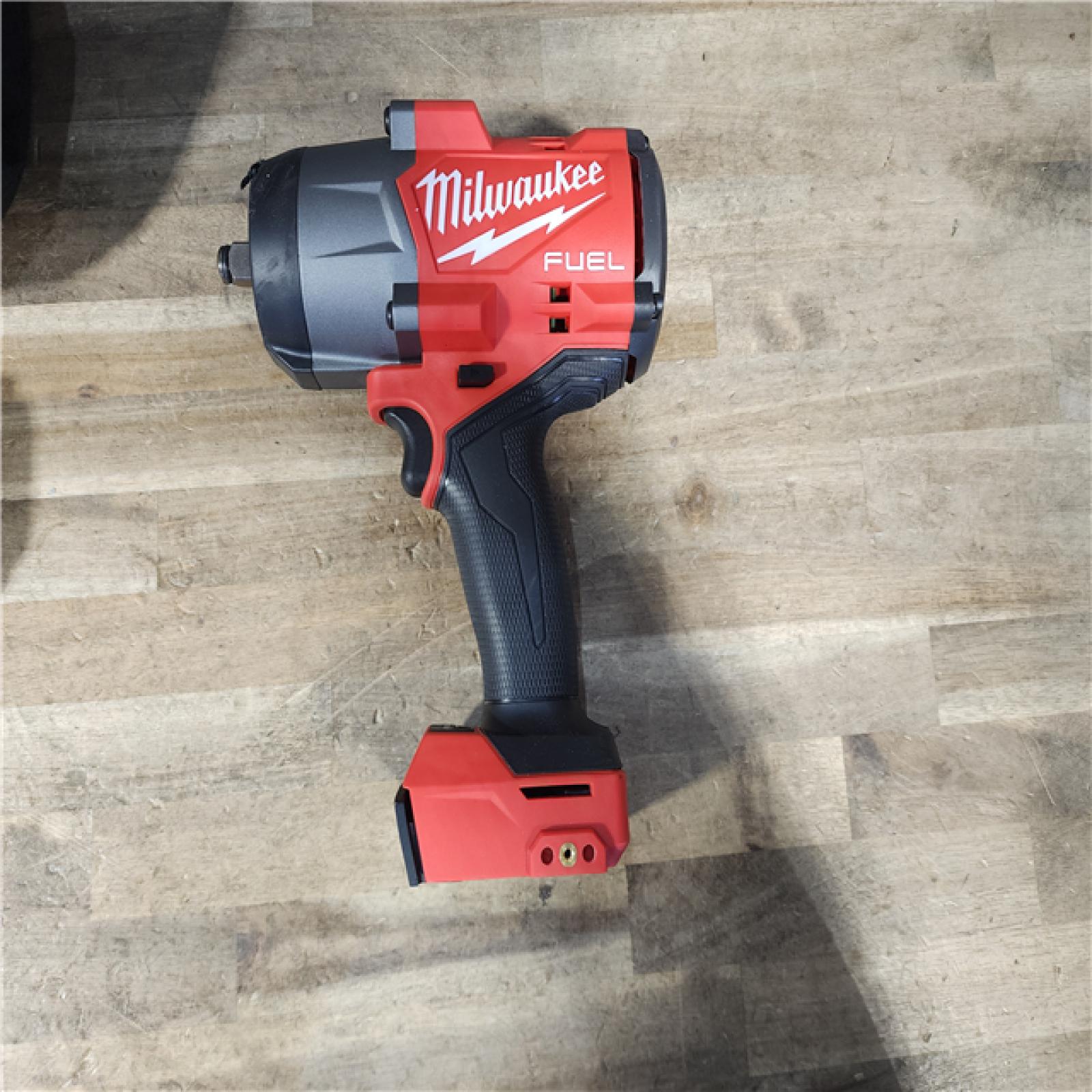 HOUSTON LOCATION - AS-IS Milwaukee FUEL 18V Lithium-Ion Brushless Cordless 1/2 in. Impact Wrench w/Friction Ring Kit